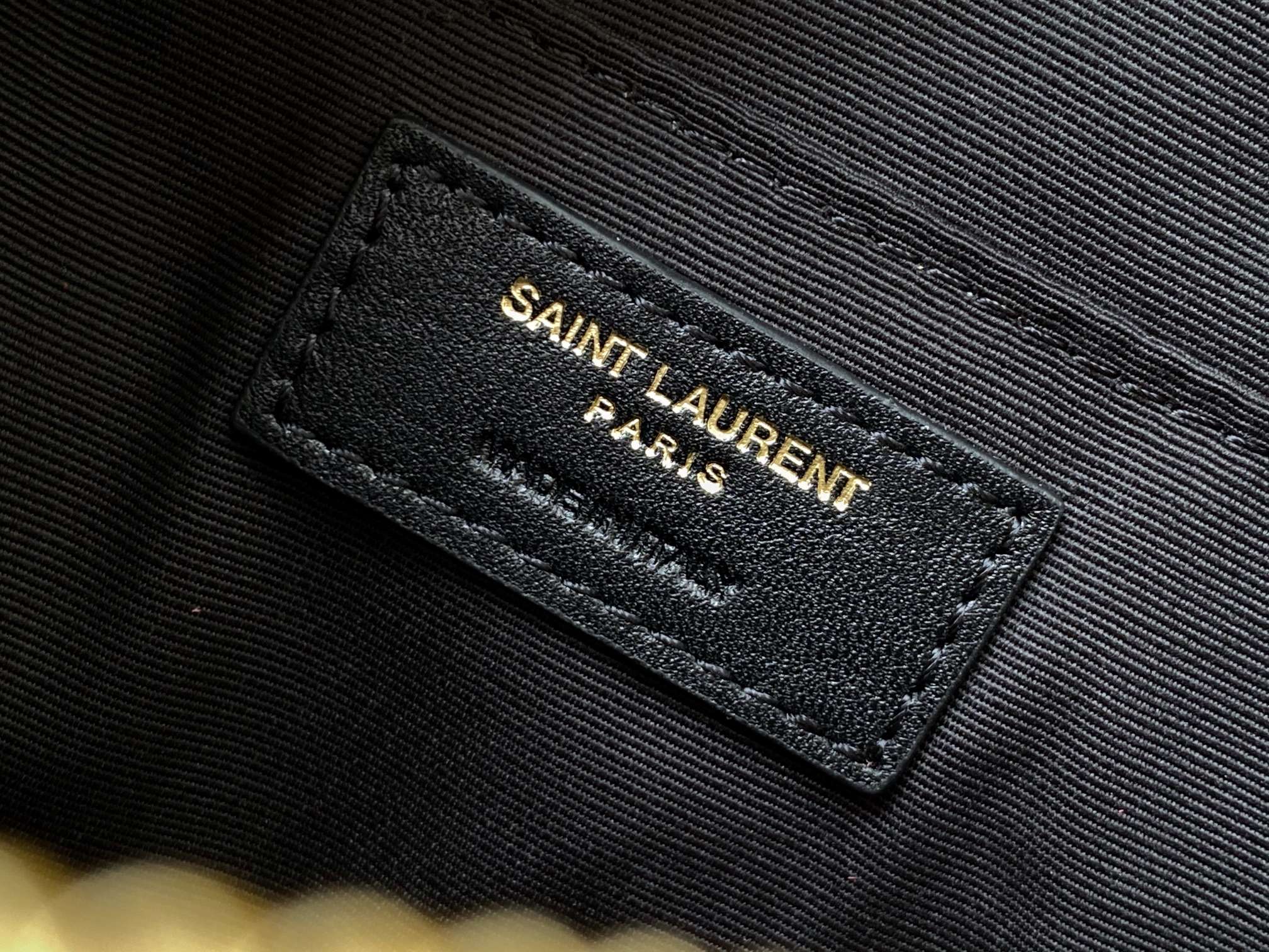 Y Lou Camera Bag In Quilted Leather - Top Club
