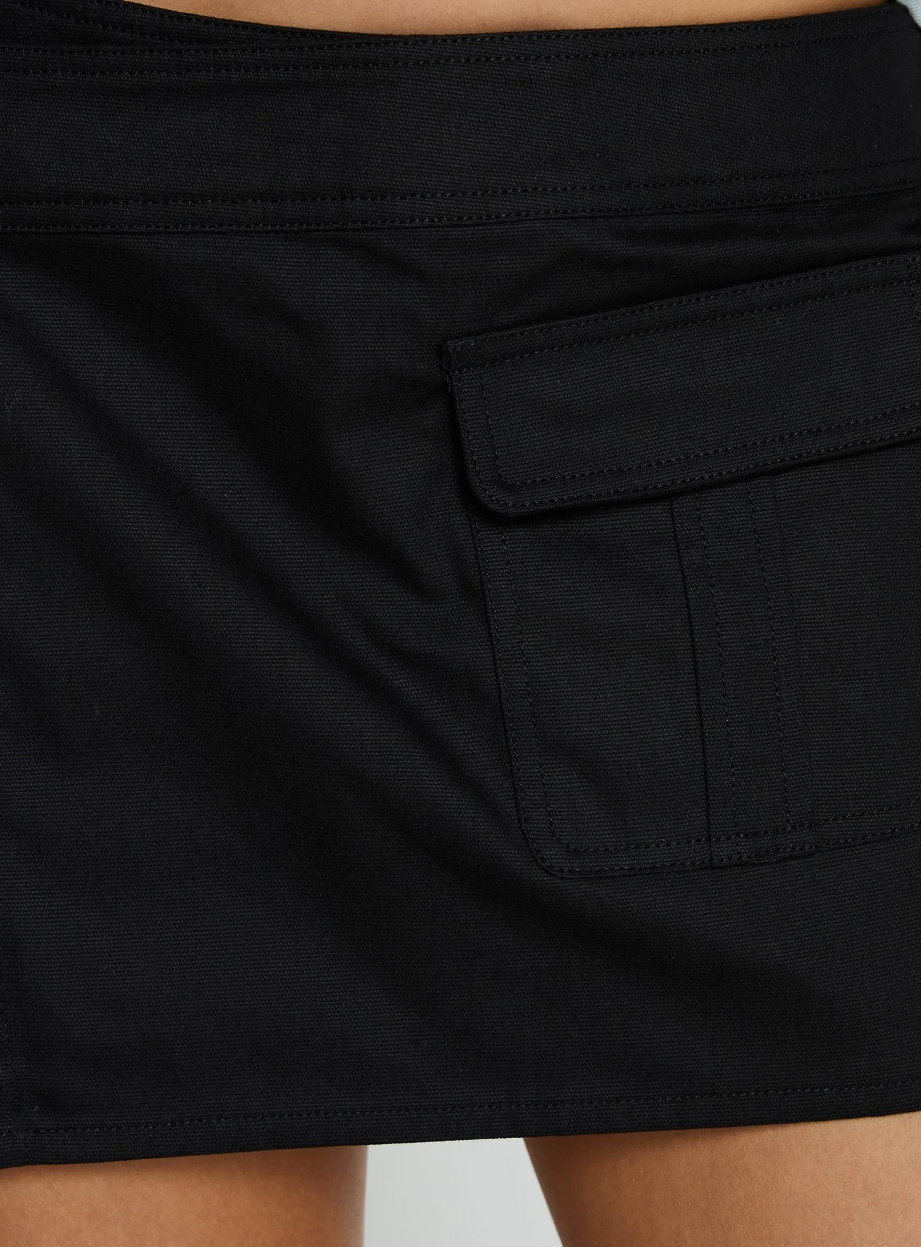 Samarie Cargo Mini Skirt Black