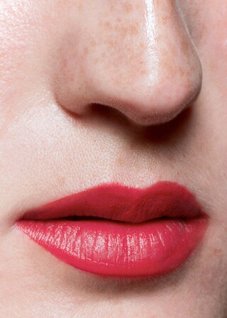 & Other Stories STRAWBERRY FLAME MATTE LIP COLOUR