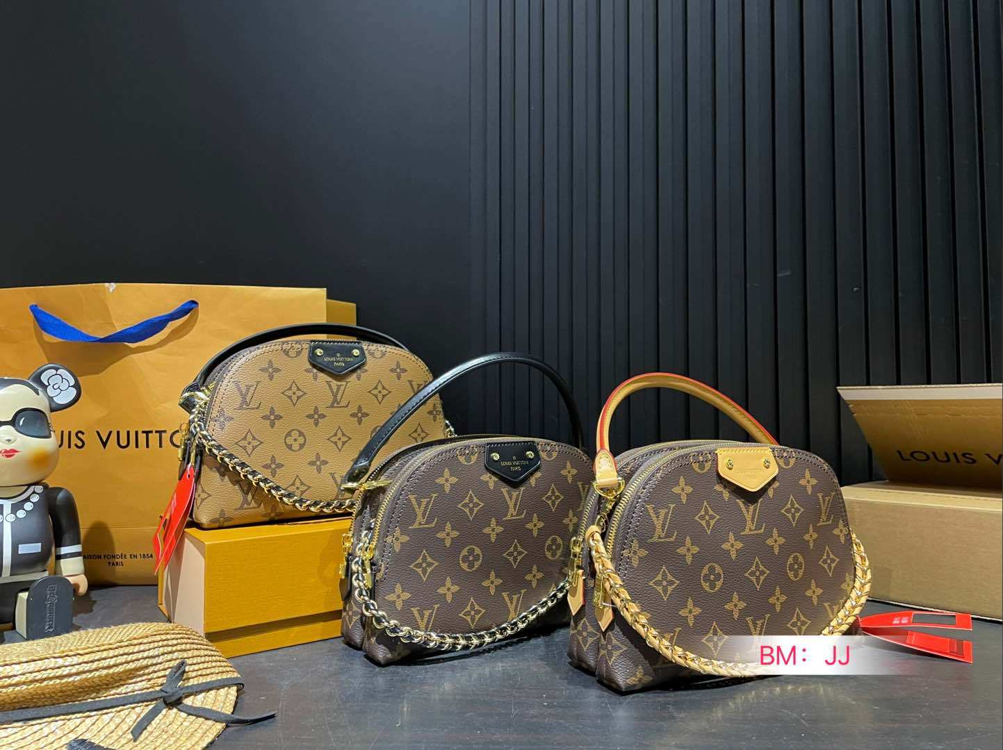 Louis new arrival bb bag size: 24*15 cm - Top Club