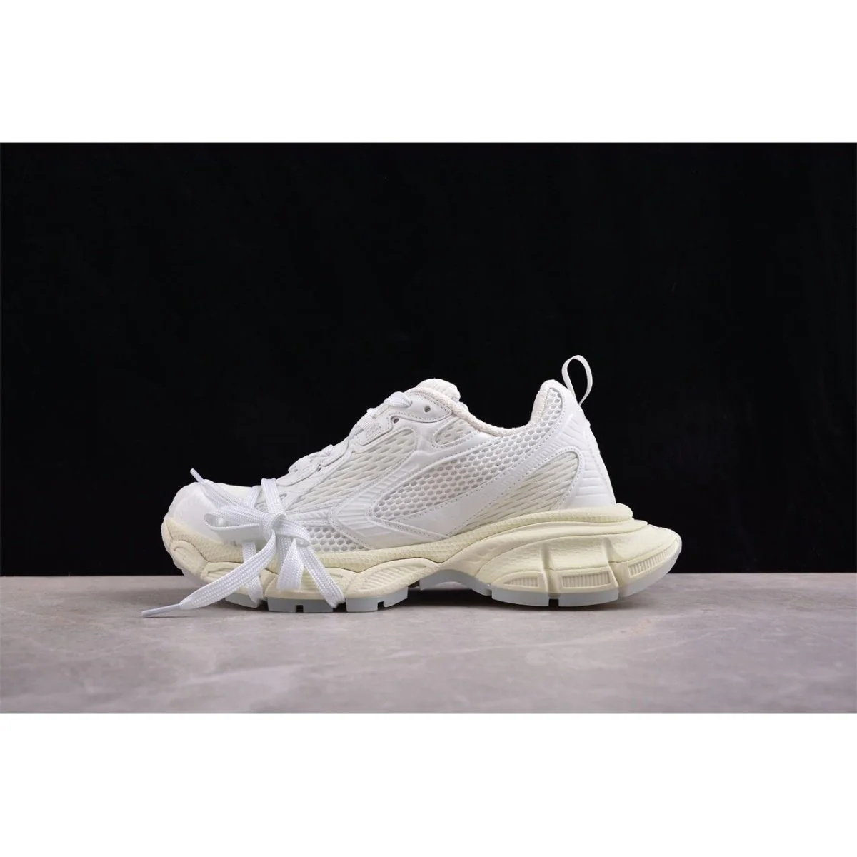 BALENCIAGA 3XL x GLOW IN THE DARK - Sneaker Replica Workshop