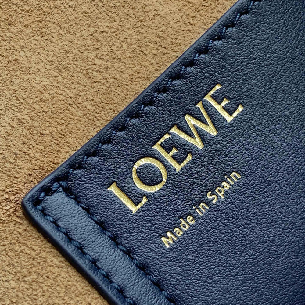 LOEWE Medium Pebble bucket in smooth calfskin(high-end grade) - Top Club