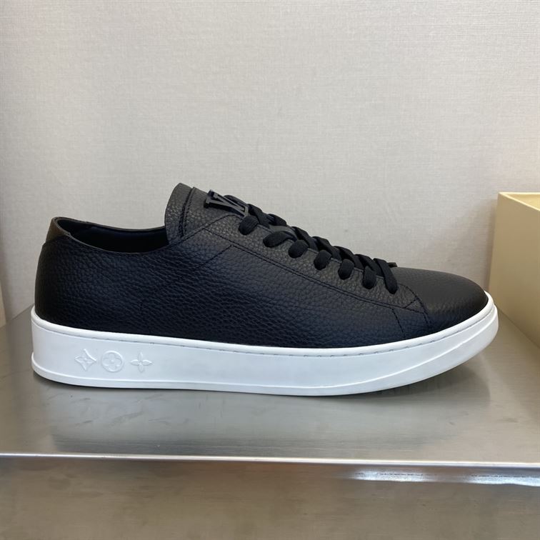 LOUIS VUITTON RESORT TRAINER SNEAKER   LVS083 - Sneaker Replica Workshop