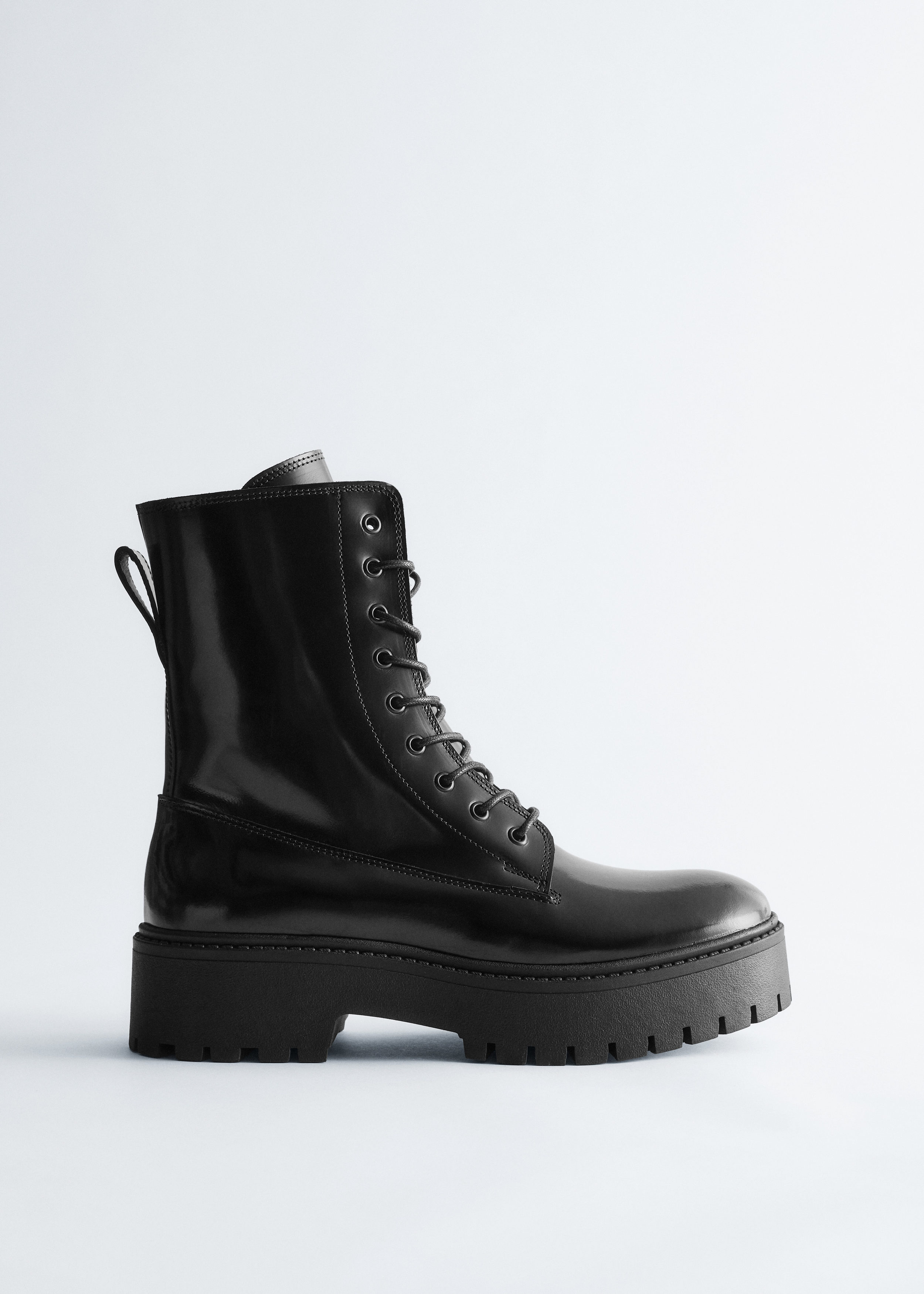 & Other Stories LACE-UP LEATHER BOOTS