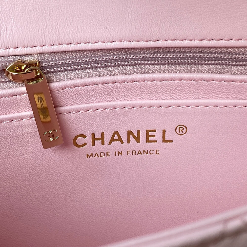 CHANEL Mini Classic Handbag With Top Handle - Top Club