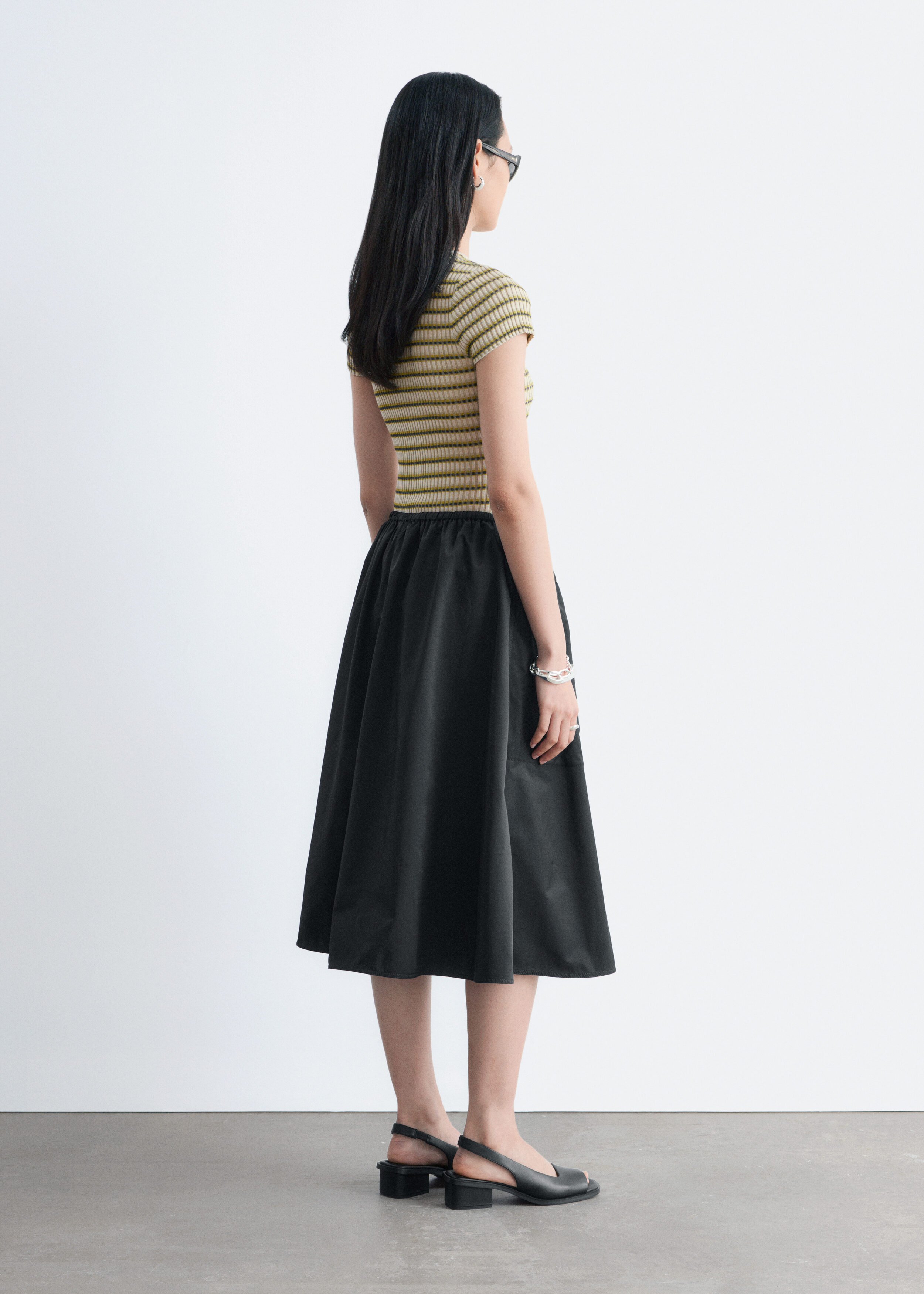 & Other Stories GATHERED TWILL MIDI SKIRT