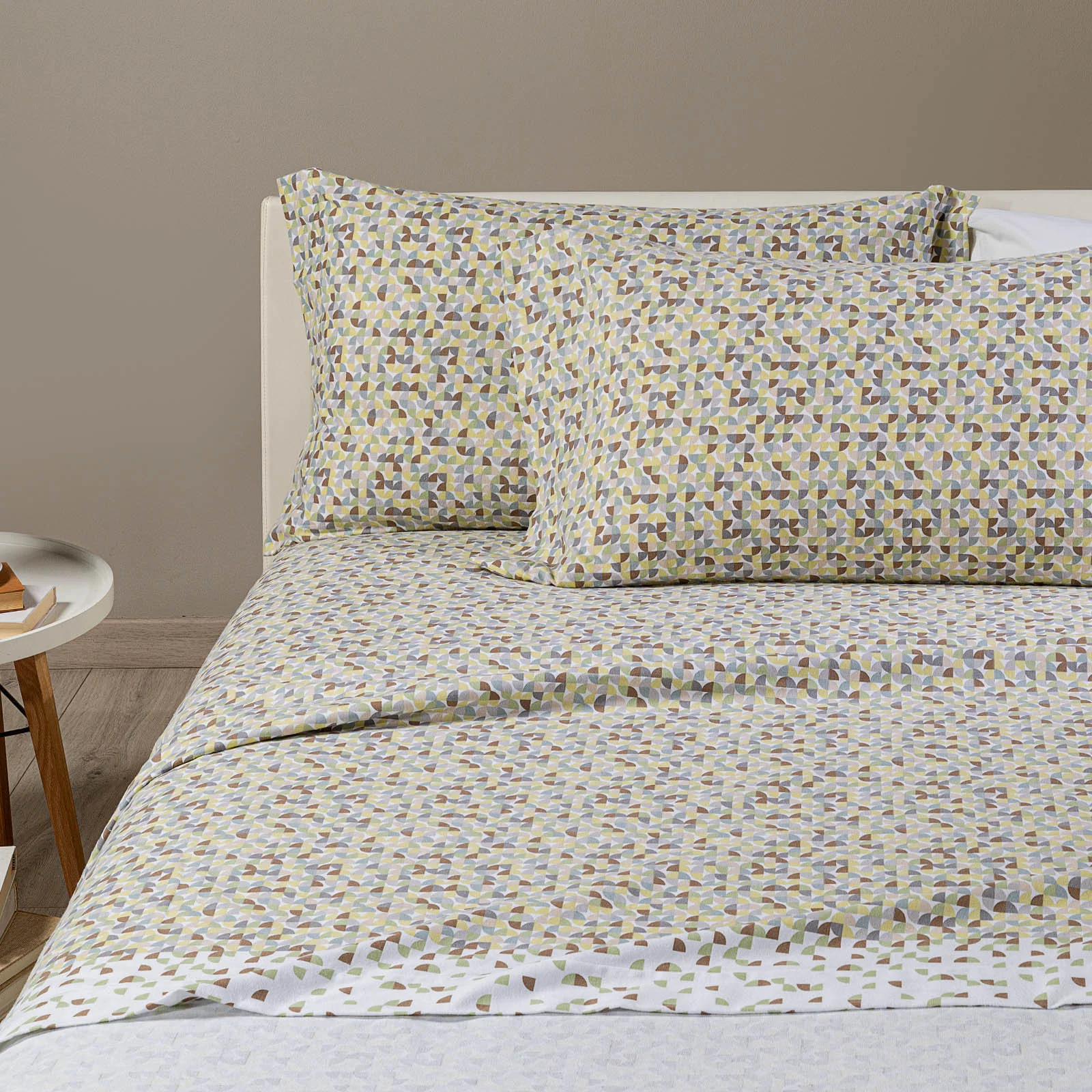 Complete sheets in Flamella Canada Natural Single Flamel Caleffi