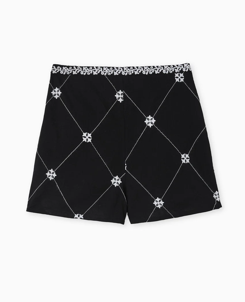 Pimkie Short avec broderies devant