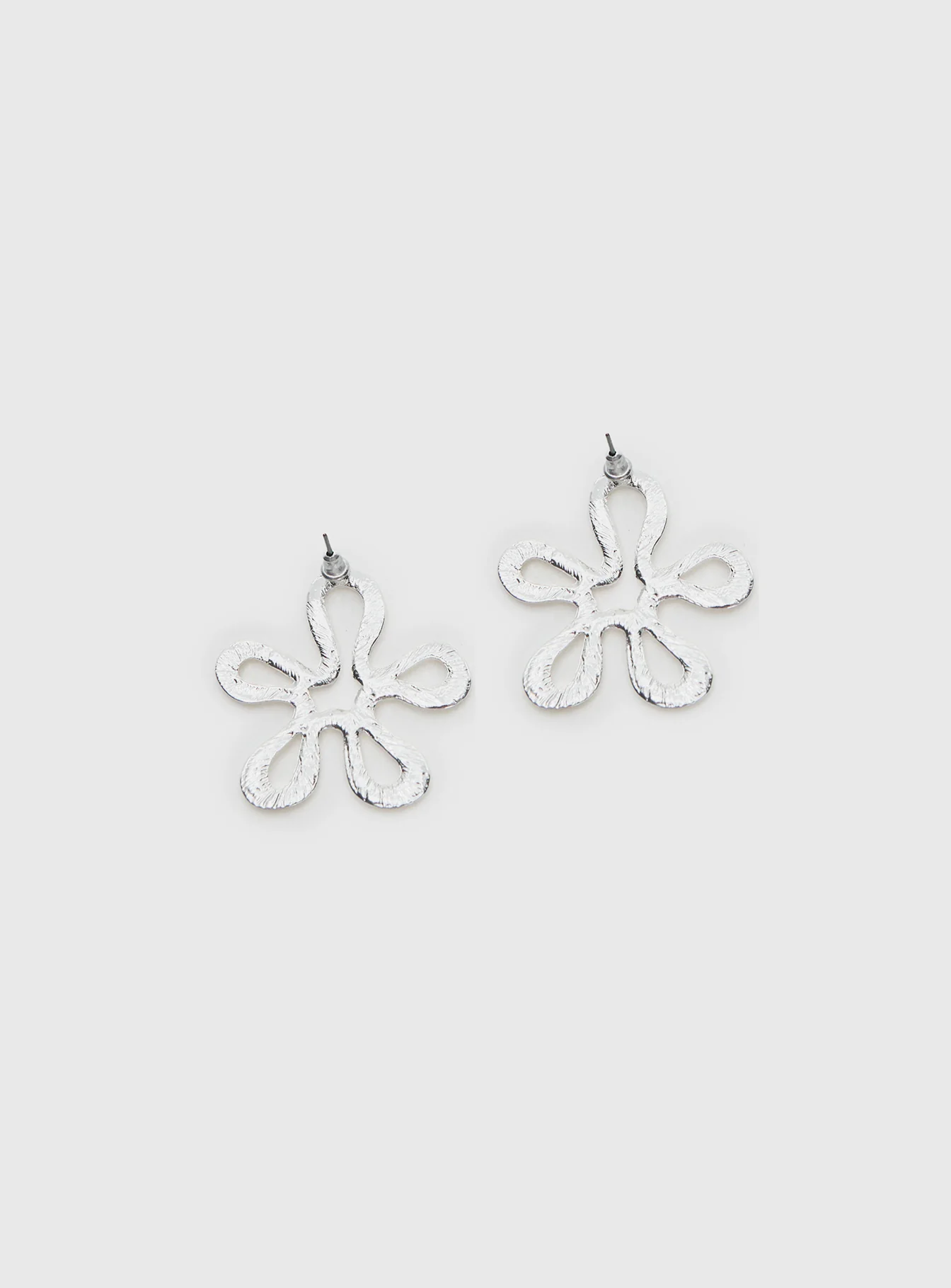 Sweet Embrace Flower Earrings Silver