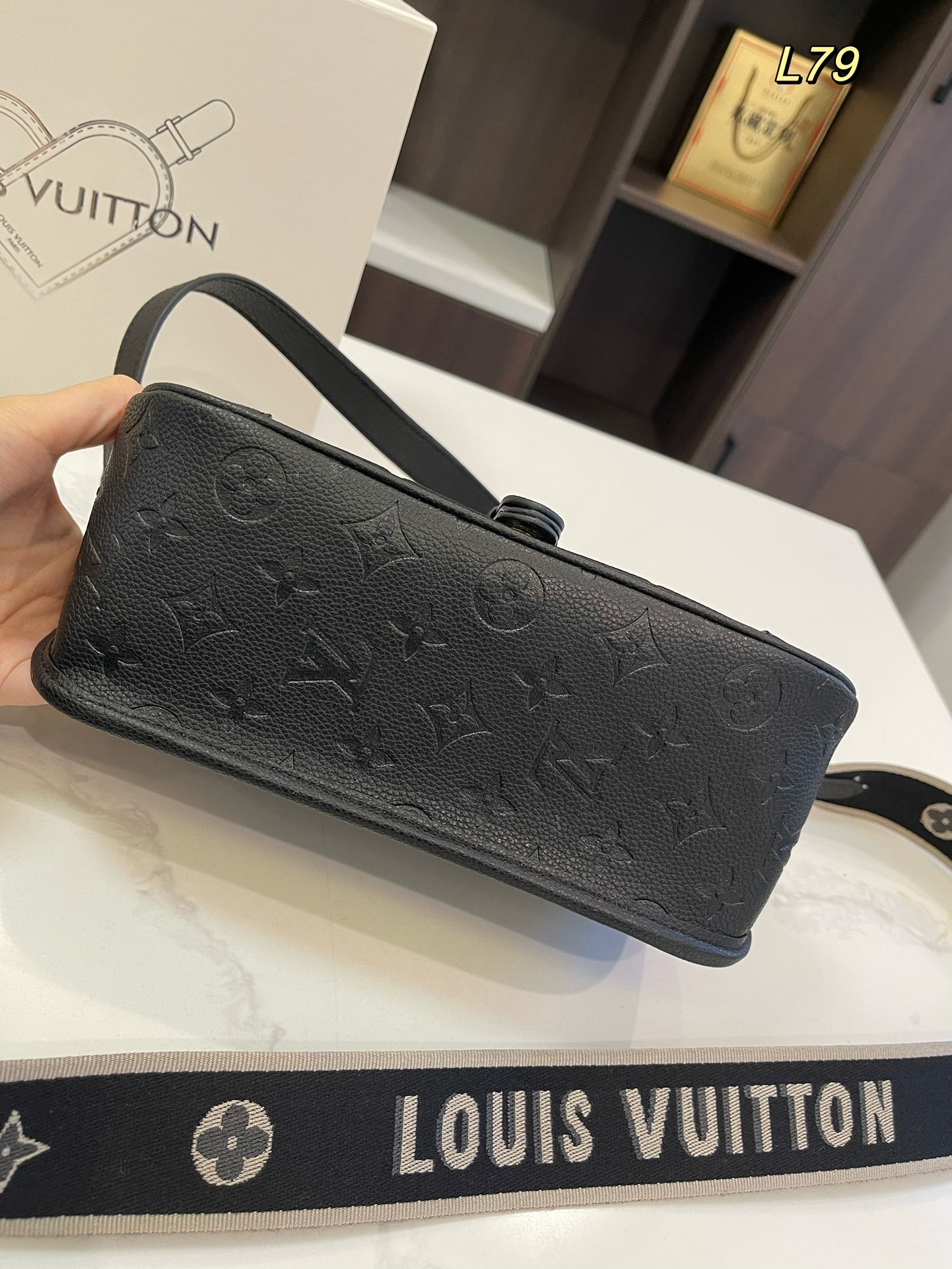 Louis new arrival Diane bag size??25*17cm - Top Club