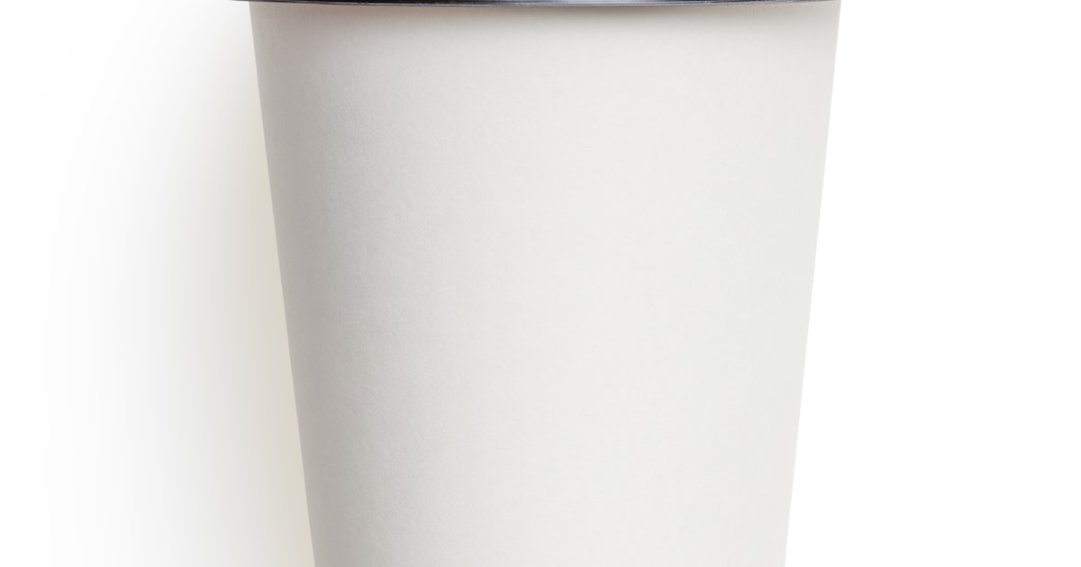 Paper Cups vs Plastic Cups: Material Comparison, Environmental Impact & What's Next