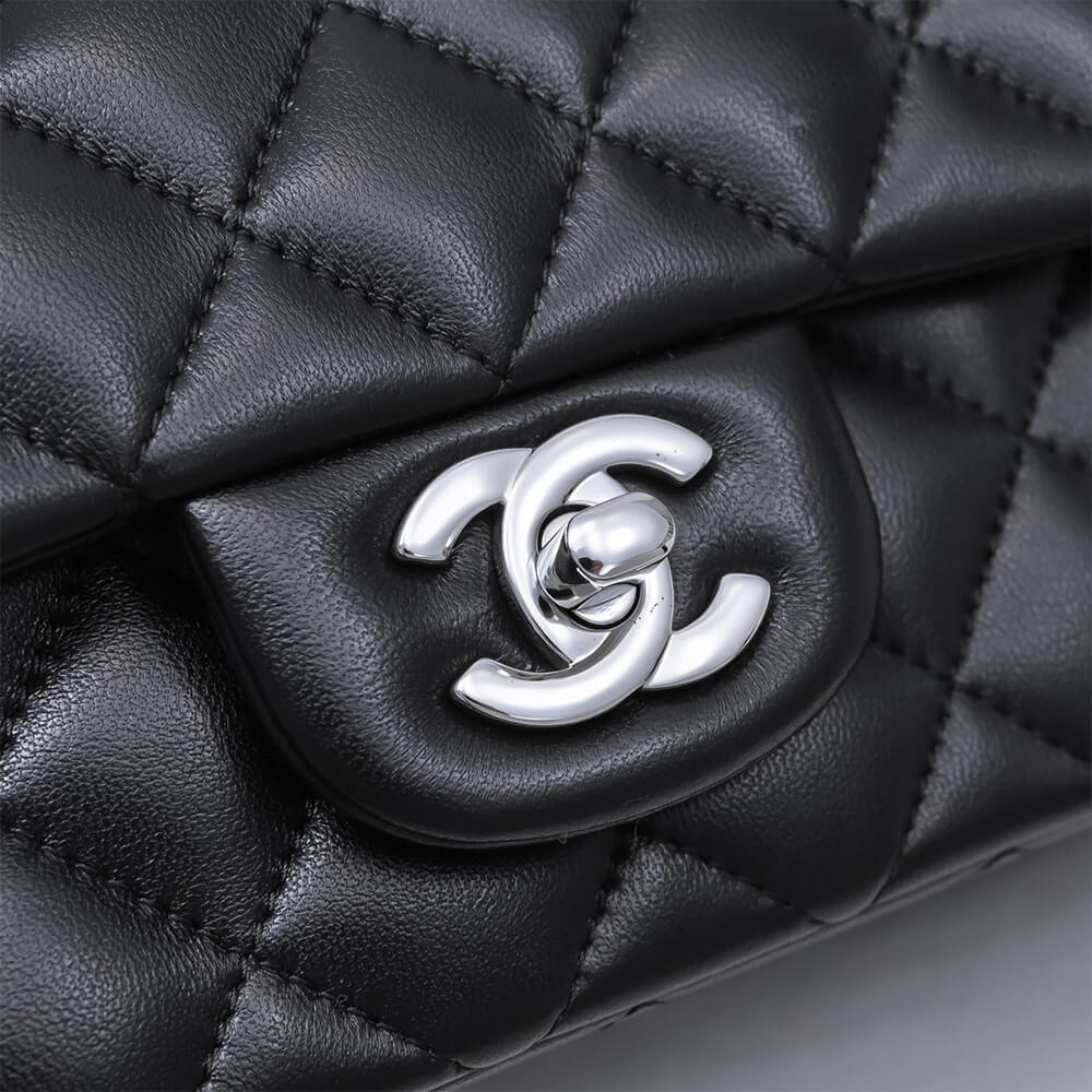 CHANEL MINI FLAP BAG - Top Club