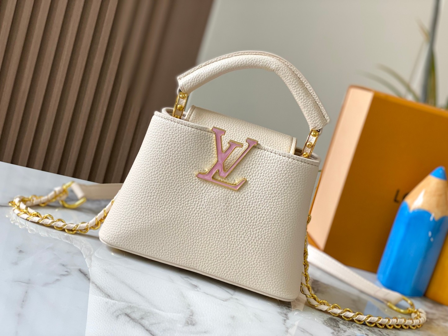 Louis Milky Way Capucines BB  Taurillon leather M23082 size: 21��14��8cm - Top Club