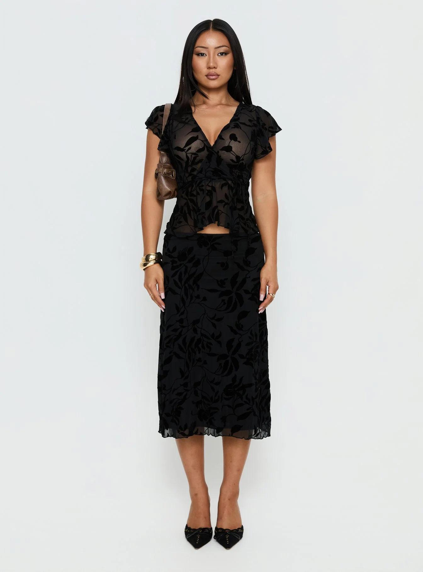 Giuliana Top Leaf Flower Black