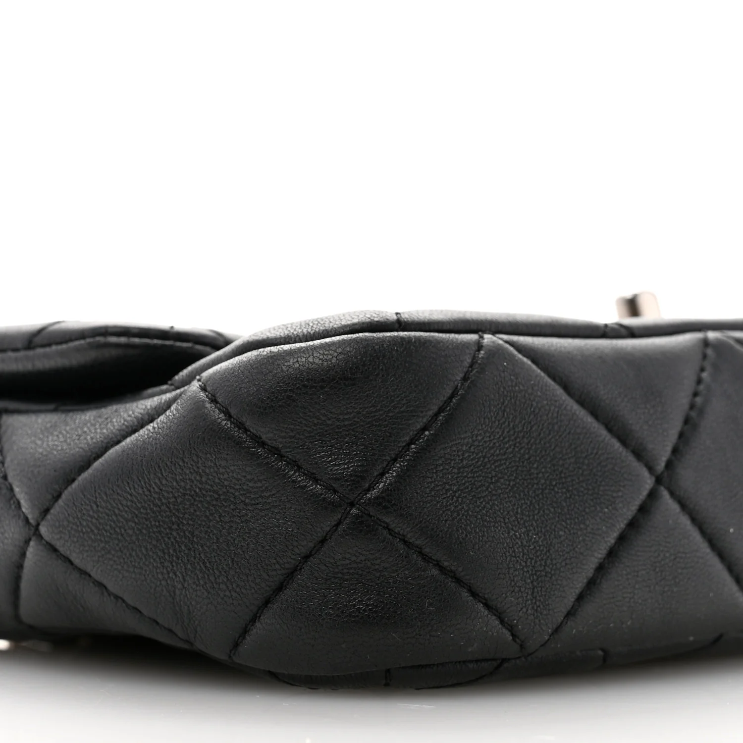 Lambskin Quilted Chain Flap Black - Top Club