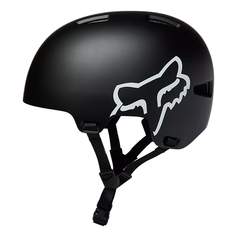 Flight helmet