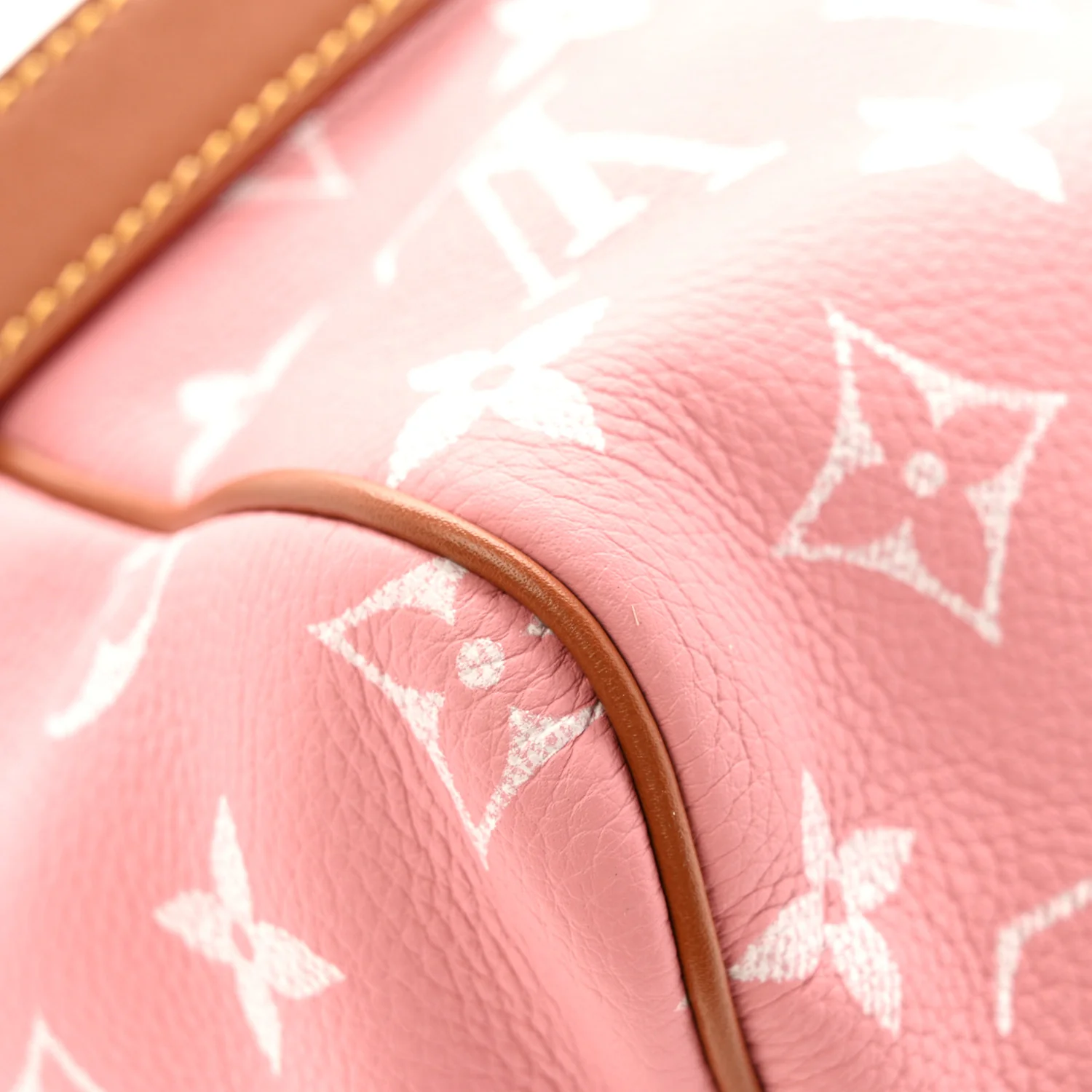Calfskin Monogram Speedy P9 Bandouliere 40 Pink Sakura - Top Club