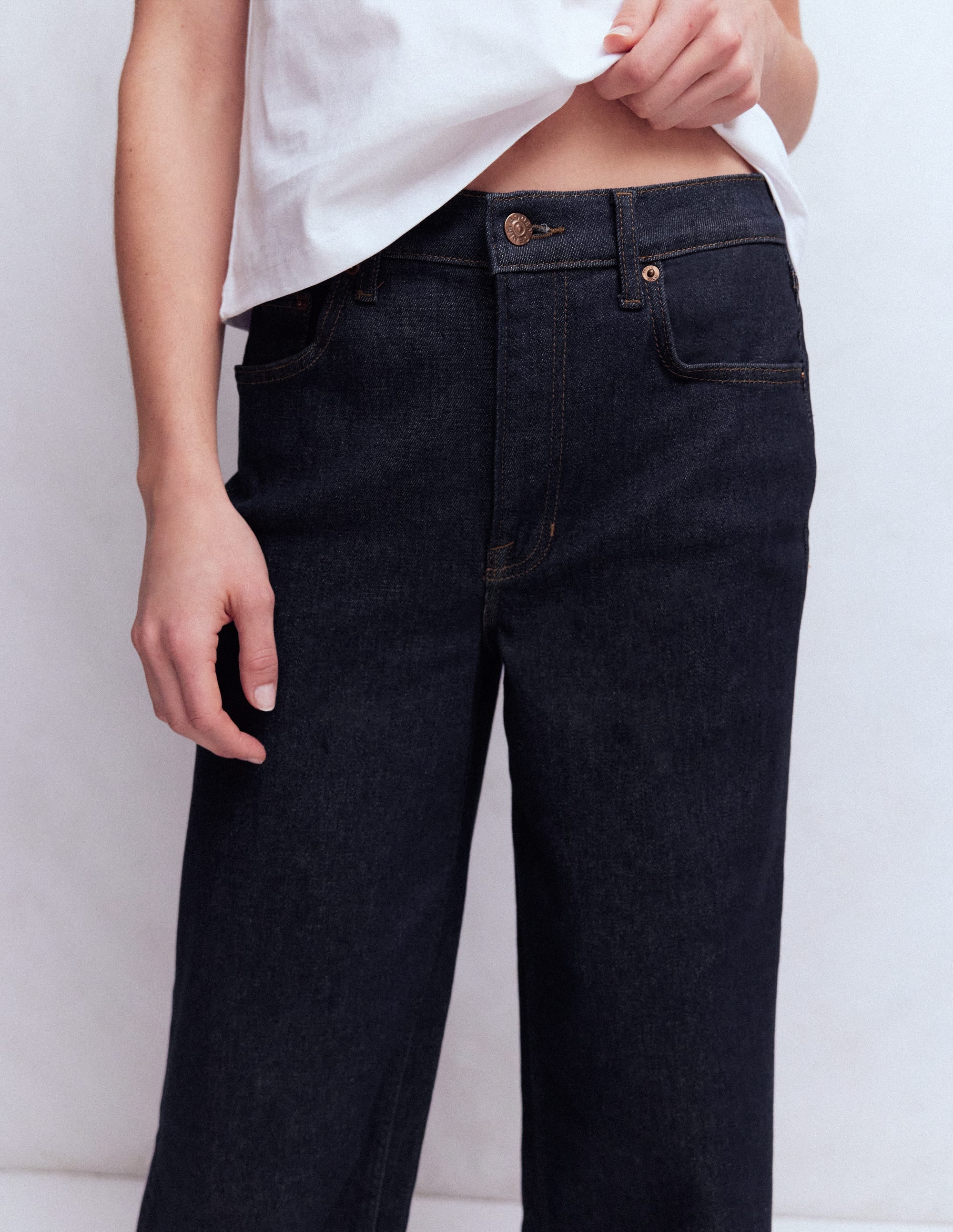 Hoch geschnittene Jeans mit weitem Bein-Indigo Waschung