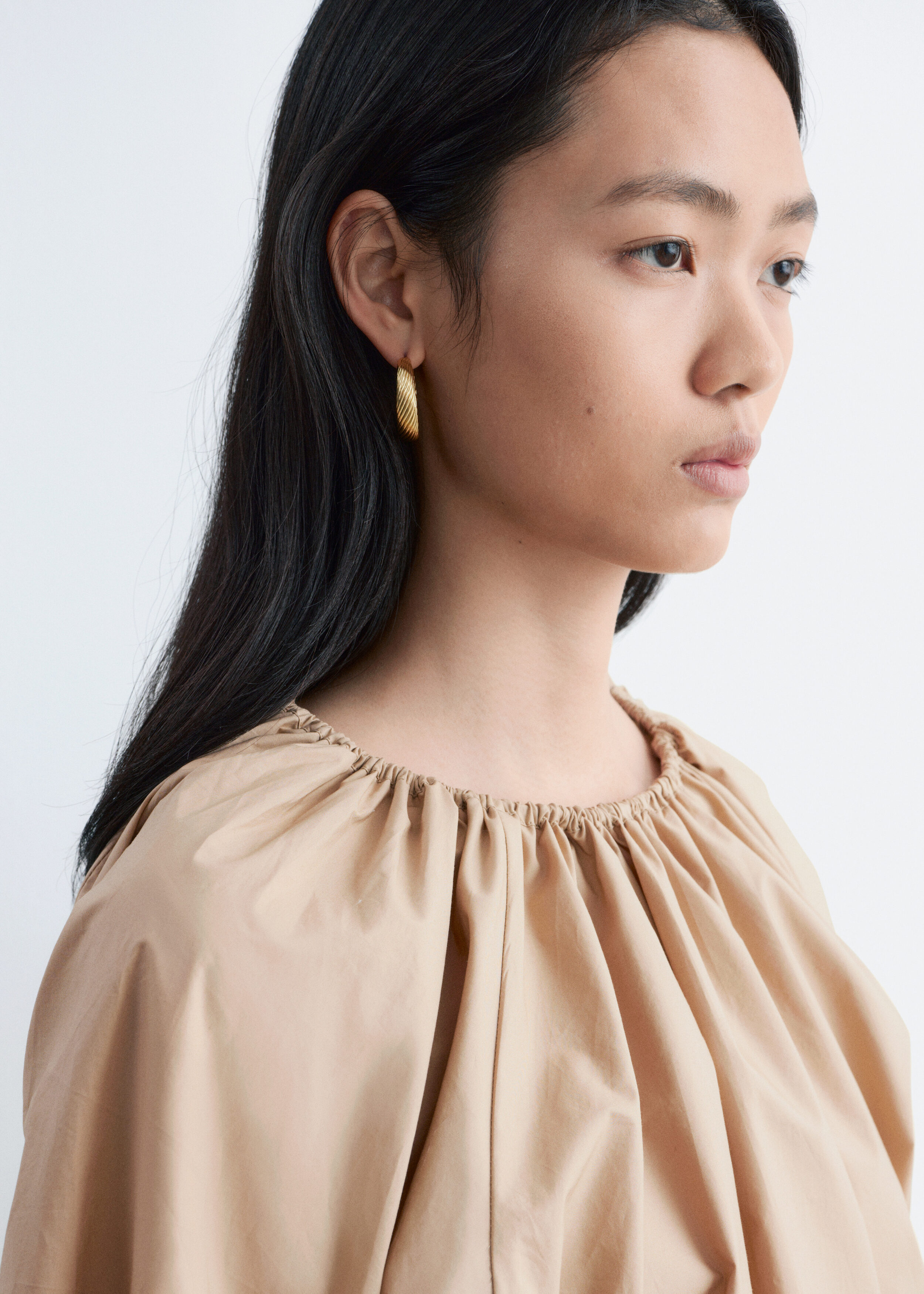 & Other Stories SCULPTURAL DRAWSTRING BLOUSE