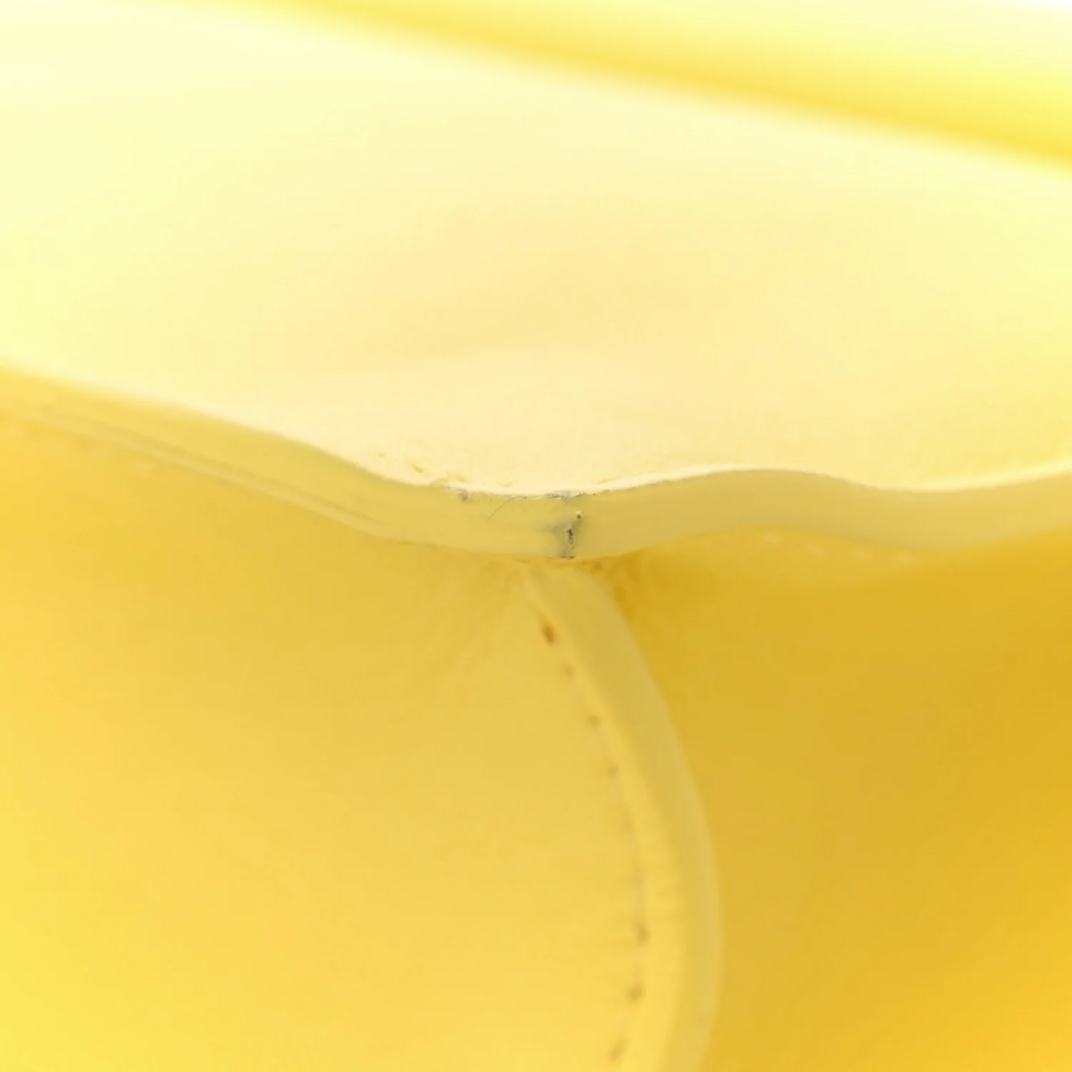 Smooth Calfskin La Petite Pochette Rond Carre Yellow - Top Club