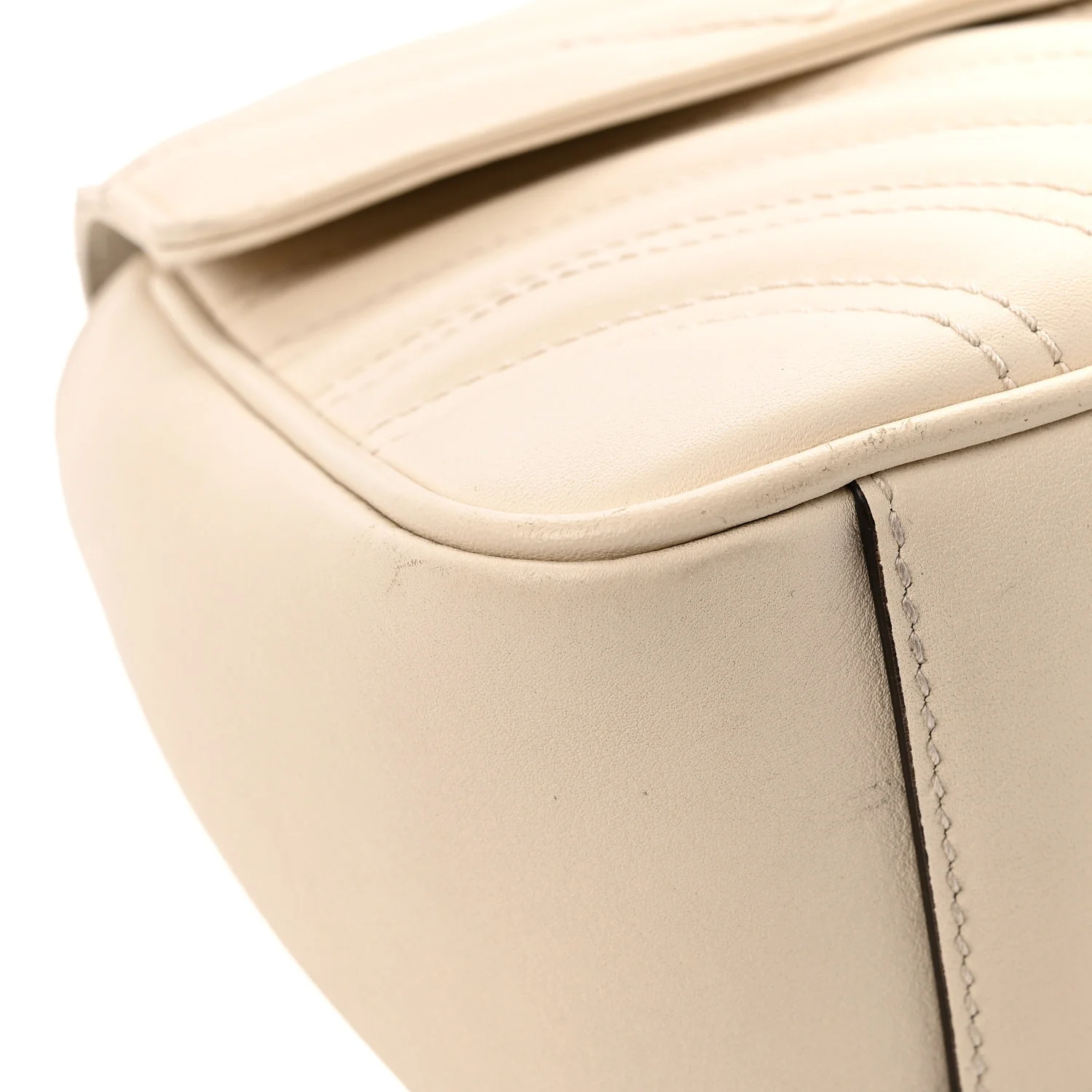 Calfskin Matelasse Small GG Marmont Shoulder Bag White - Top Club
