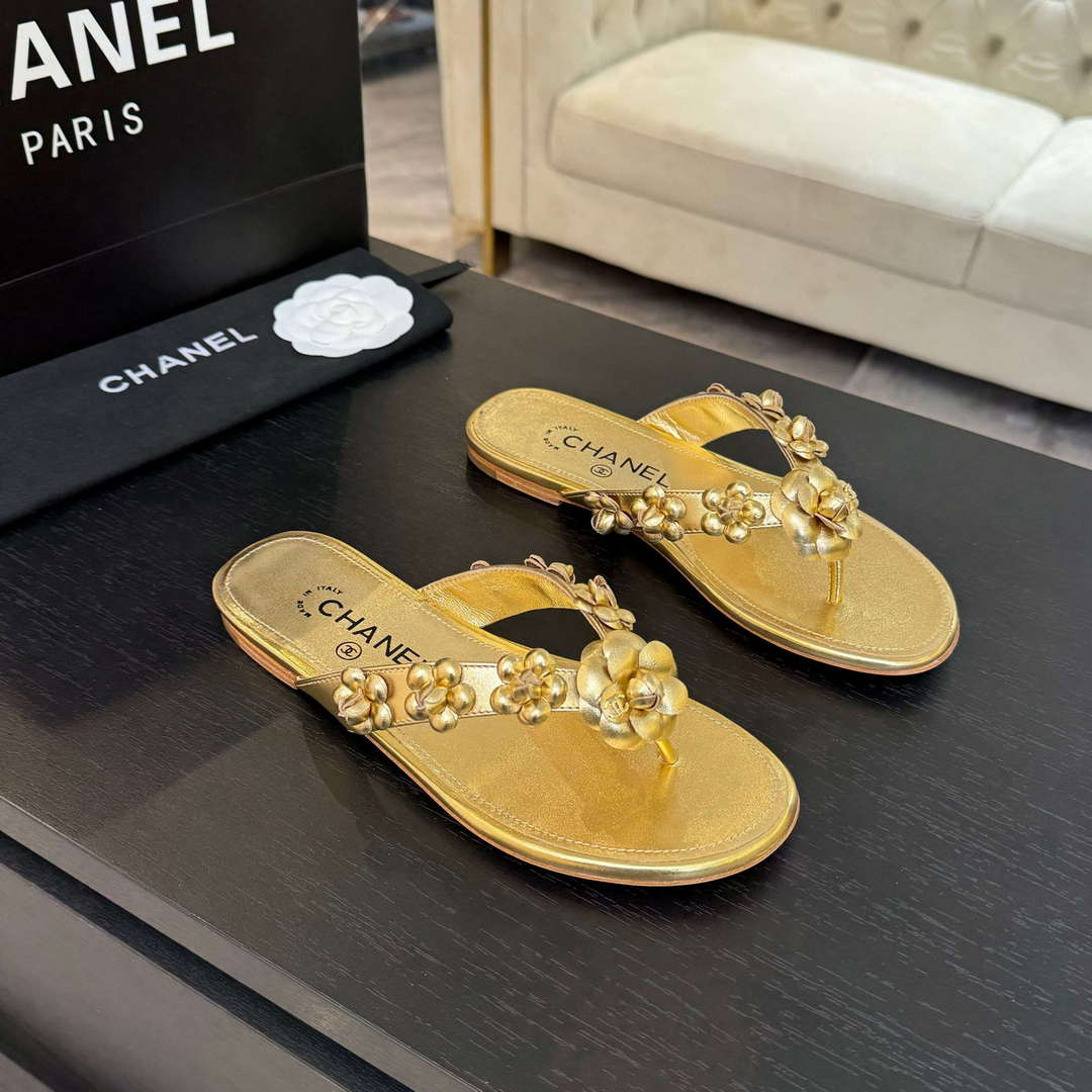 Chanel Women's Camellia Flip Flop Sandals Lambskin C92584 - Sneaker Replica Workshop