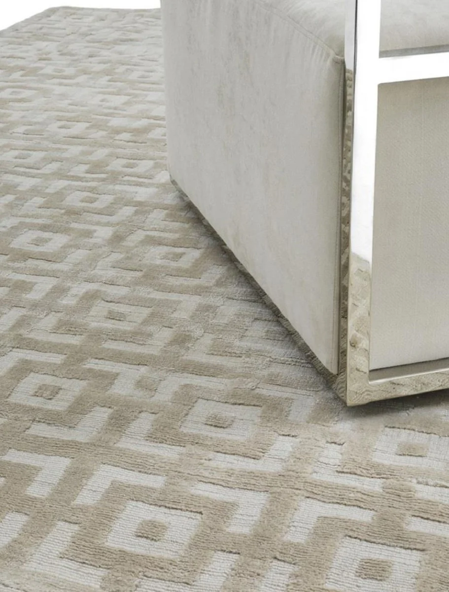 Luxury ivory rug 170 x 240 cm - living room rug