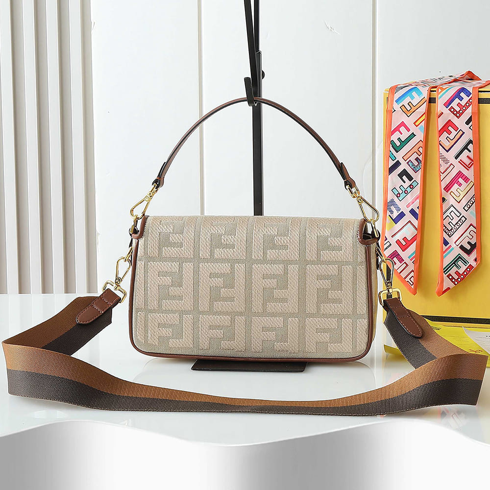Fendi Baguette - Top Club