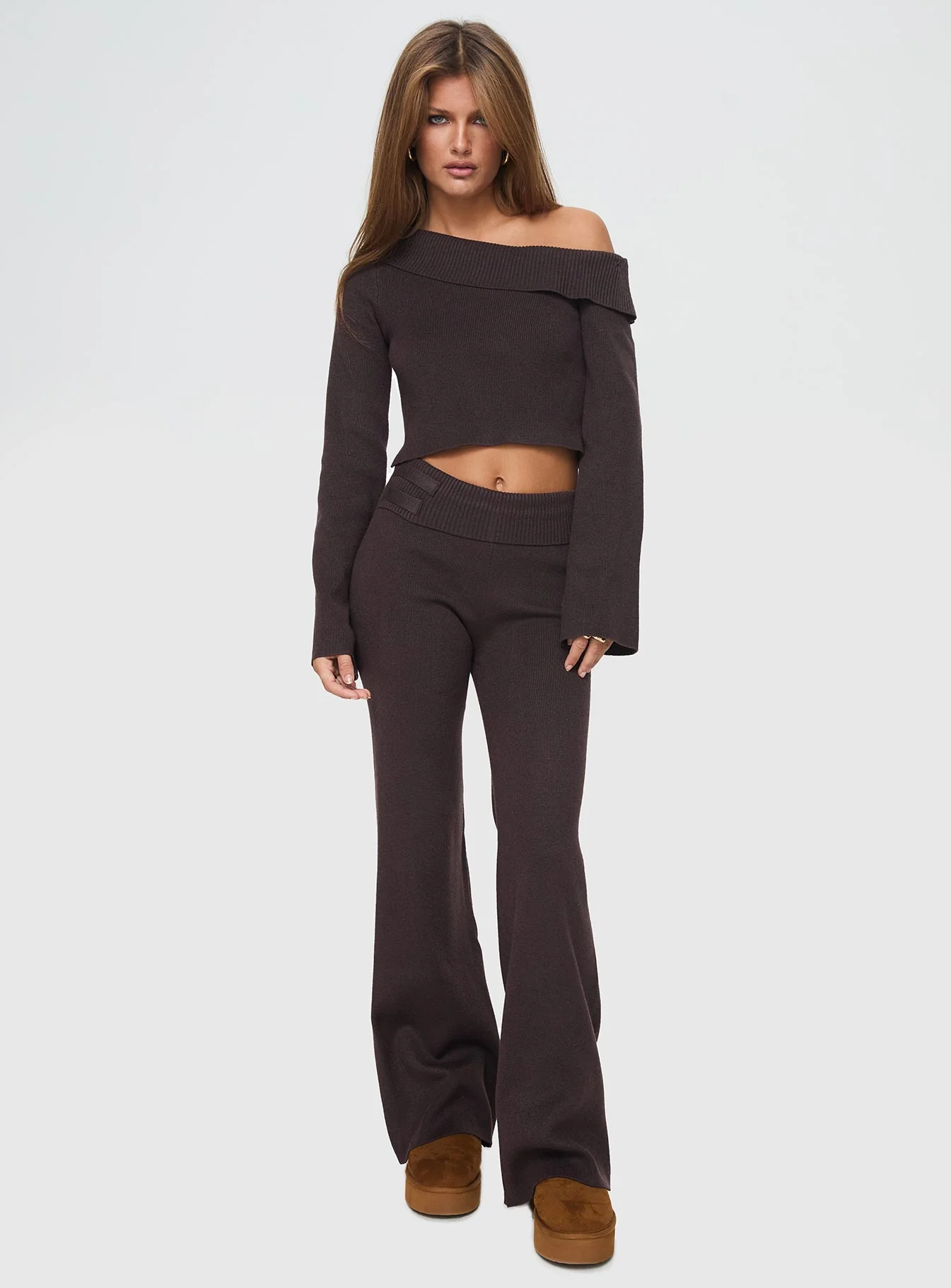Sina Off The Shoulder Top Chocolate Tall
