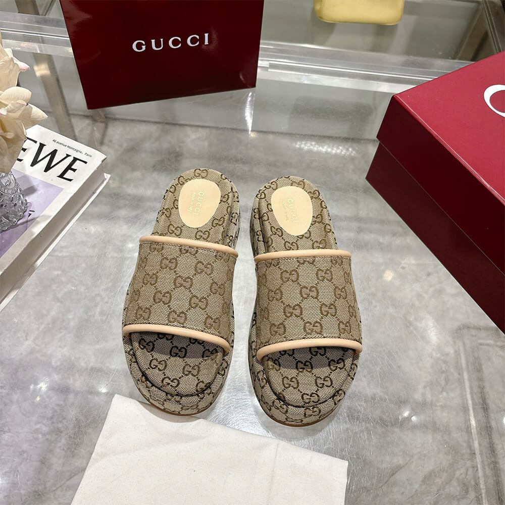 GUCCI Women s GG platform sandal - Top Club