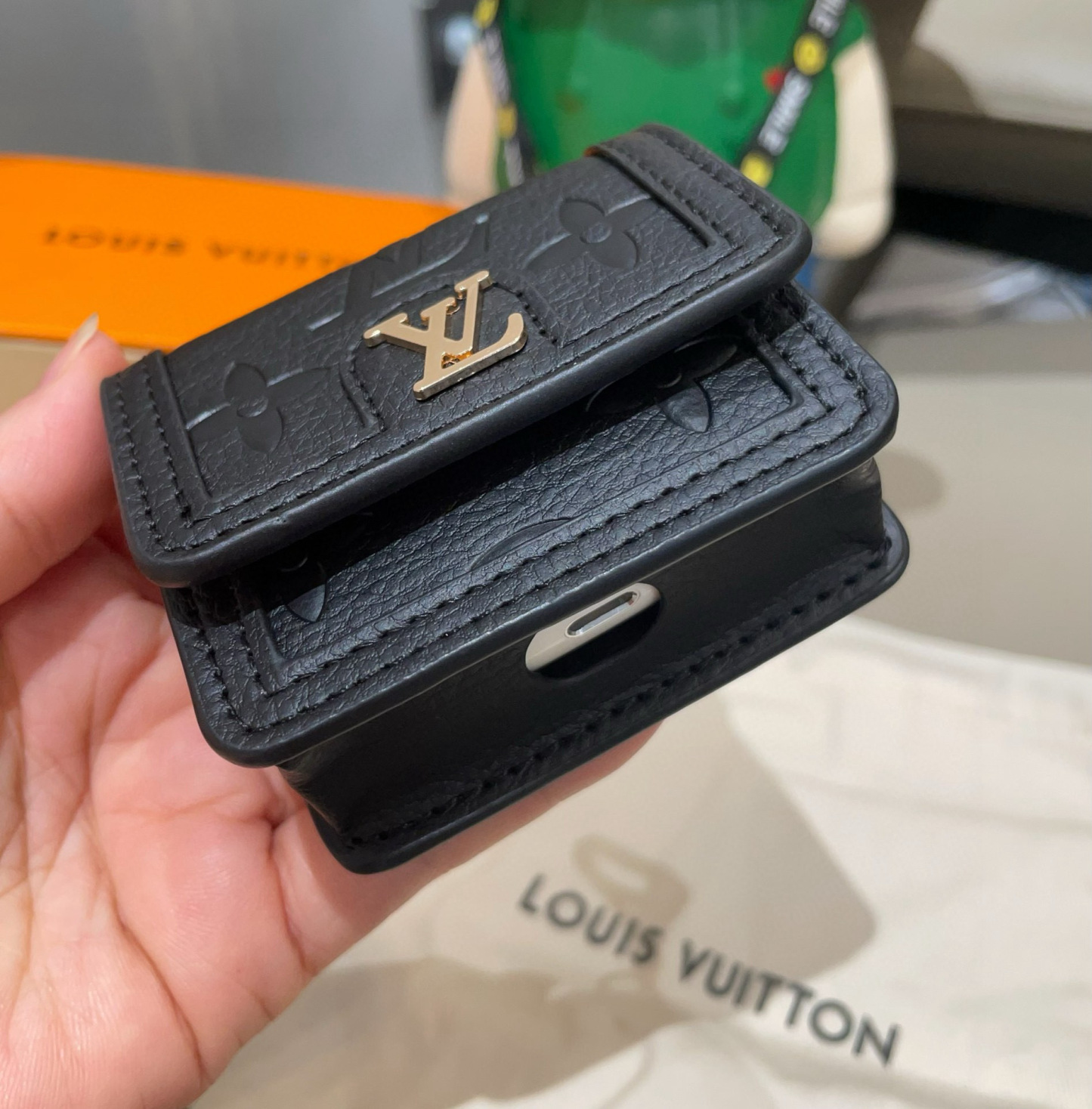 Louis new arrival coin earphone bag wallet 002 - Top Club