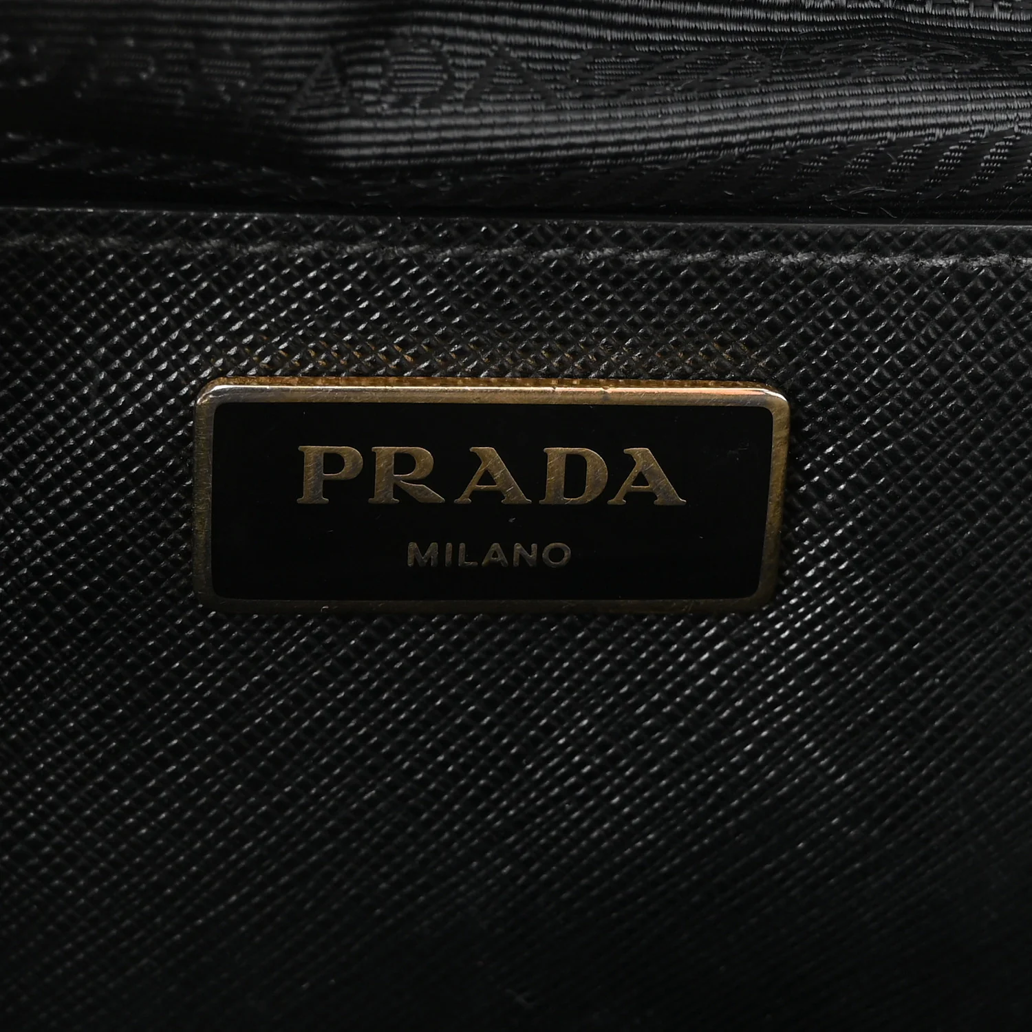 Saffiano Lux Large Galleria Double Zip Tote Black - Top Club