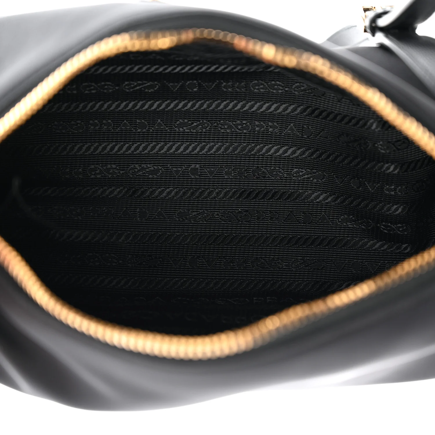 Re-Nylon Pouch Black - Top Club