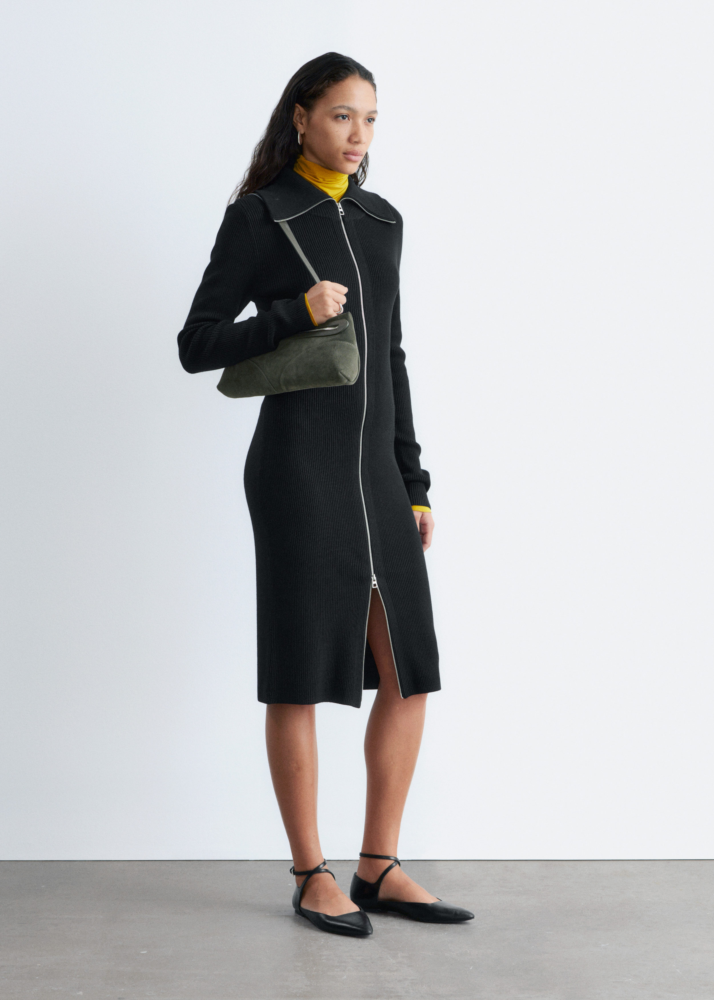 & Other Stories RIBBED ZIP-FRONT MIDI DRESS