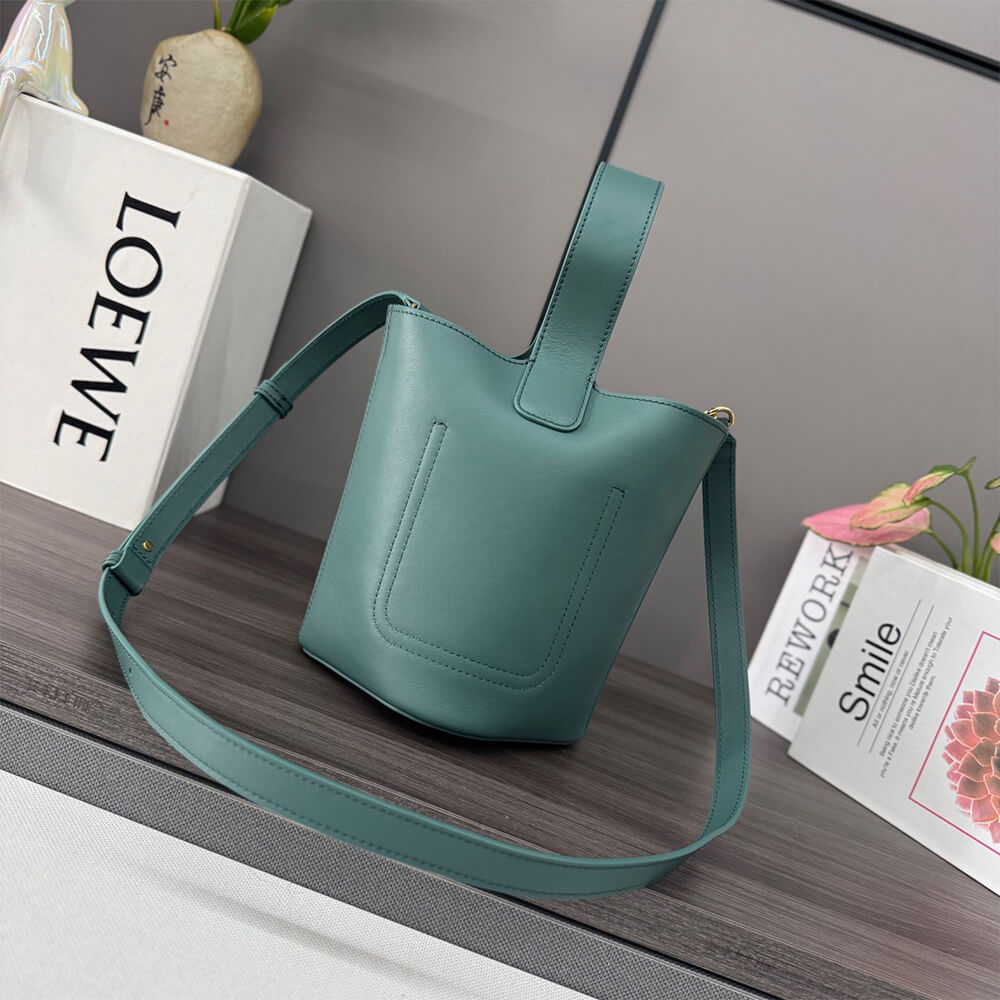 LOEWE Mini Pebble bucket in smooth calfskin(high-end grade) - Top Club