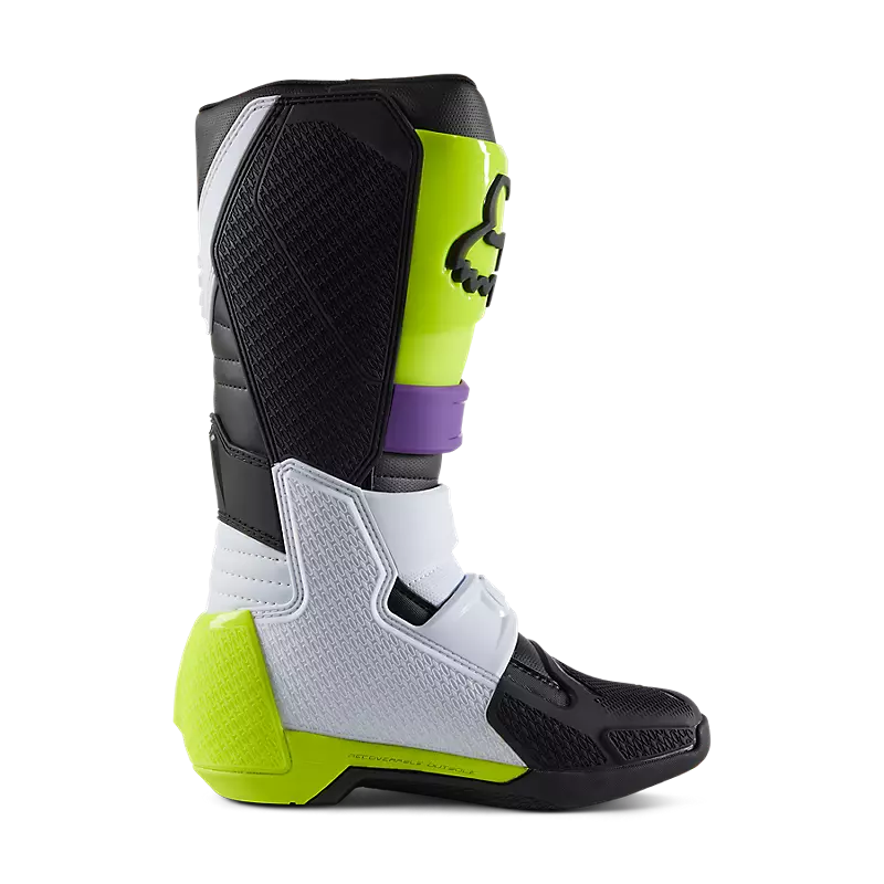 Complete boots