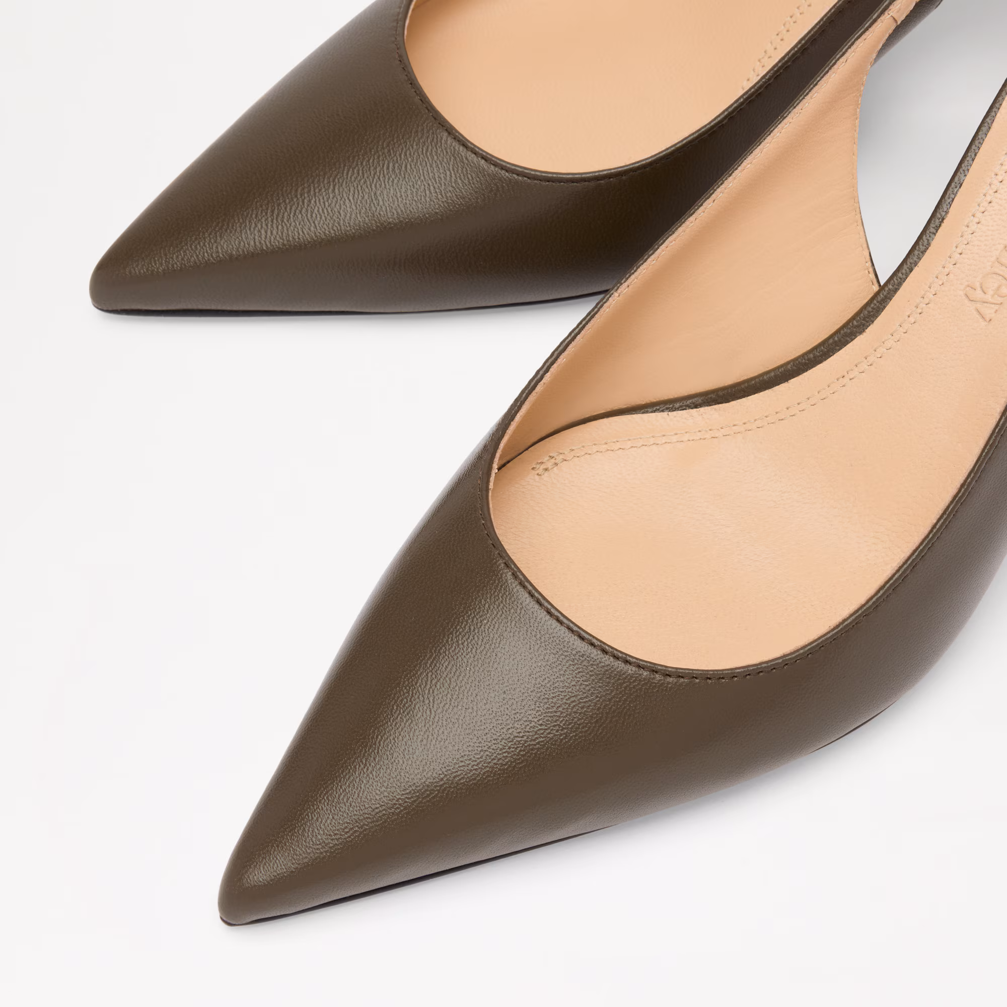 Hillcliffe Slingback MidMid Heel Slingback Court