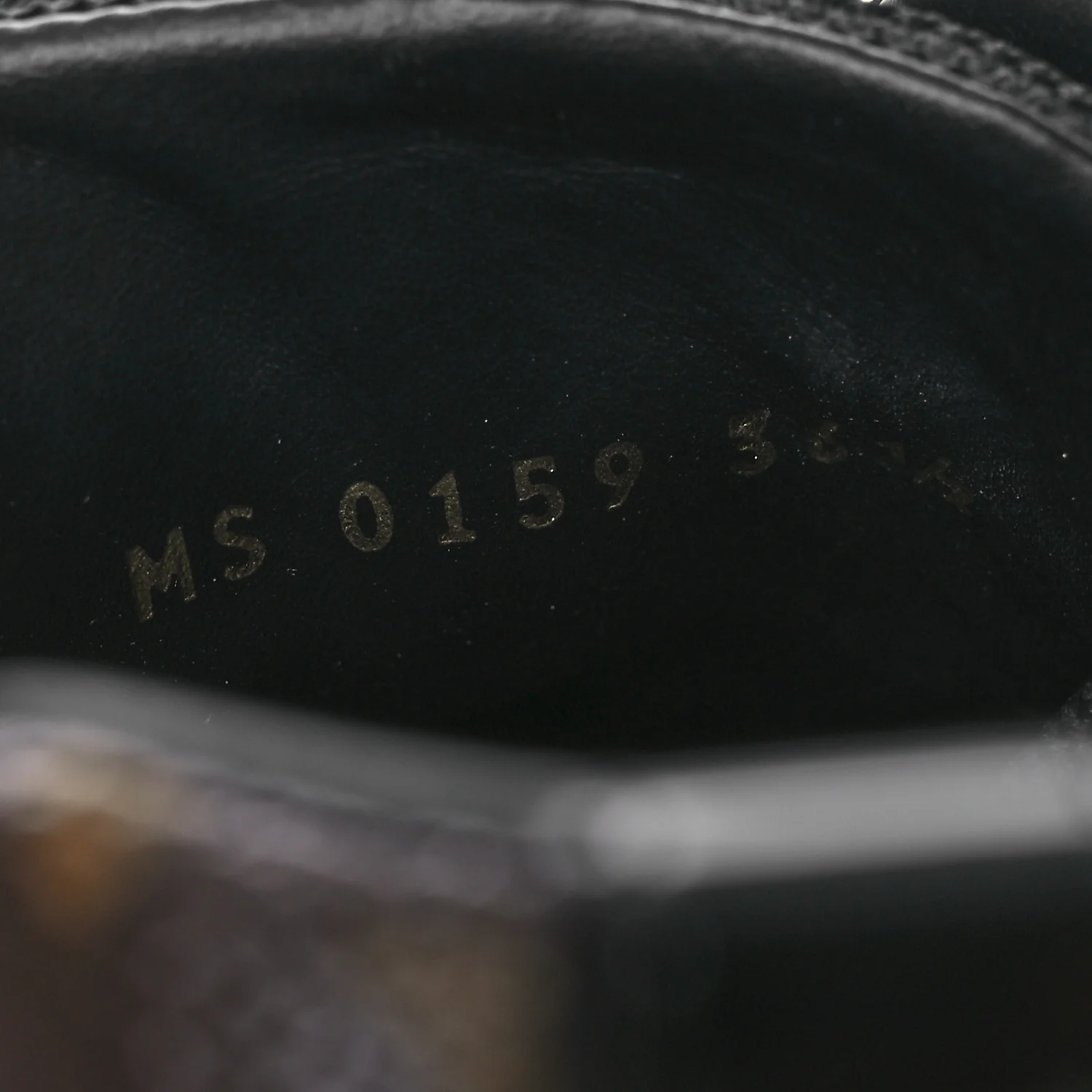 Suede Monogram Run Away Sneakers 36.5 Black - Top Club