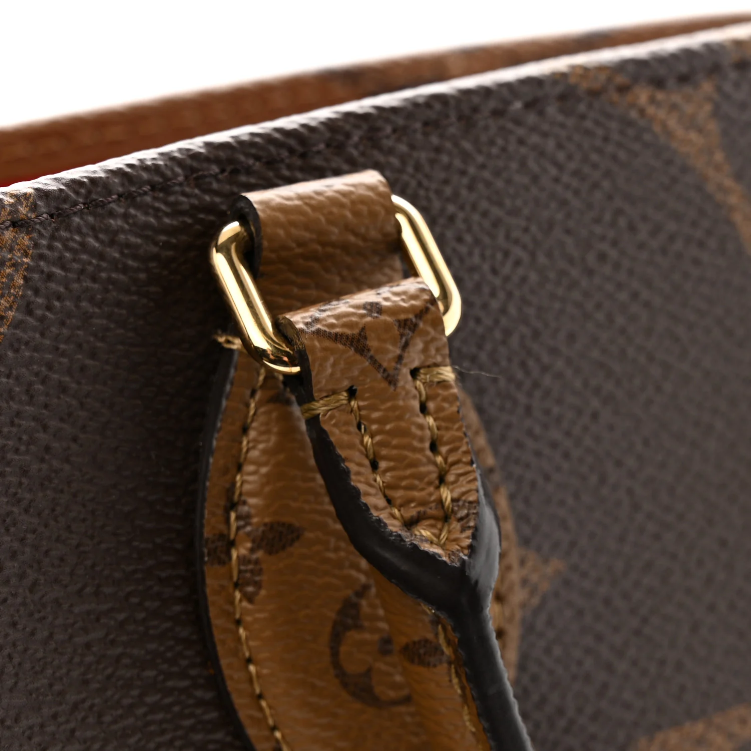 Reverse Monogram Giant Onthego PM - Top Club