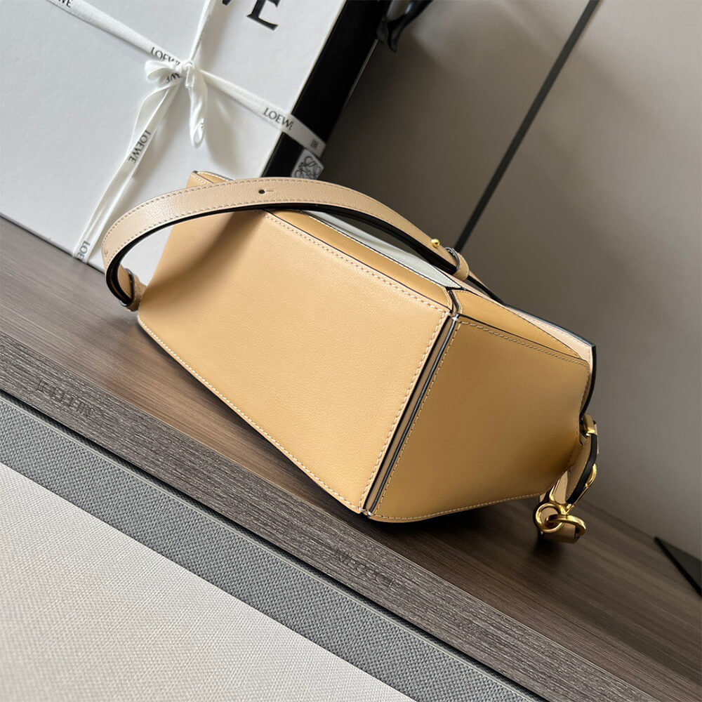 LOEWE Small Puzzle Bag - Top Club