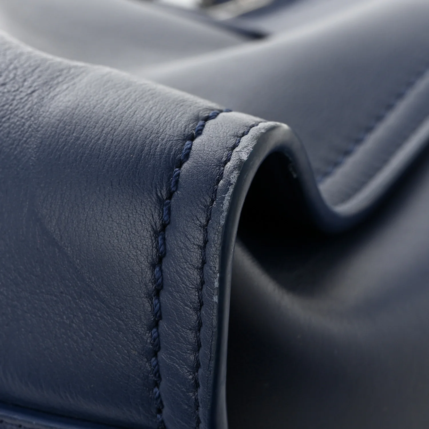 Calfskin Medium Deauville Navy - Top Club