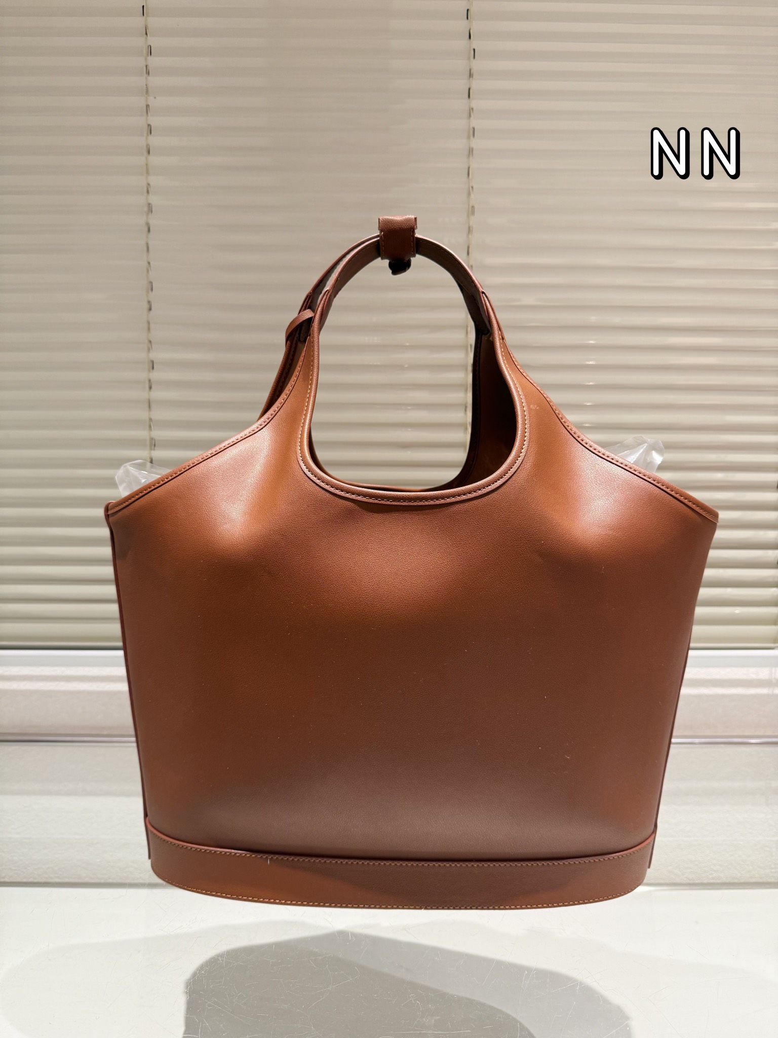 Pra new arrival tote bag size:28*22 cm - Top Club