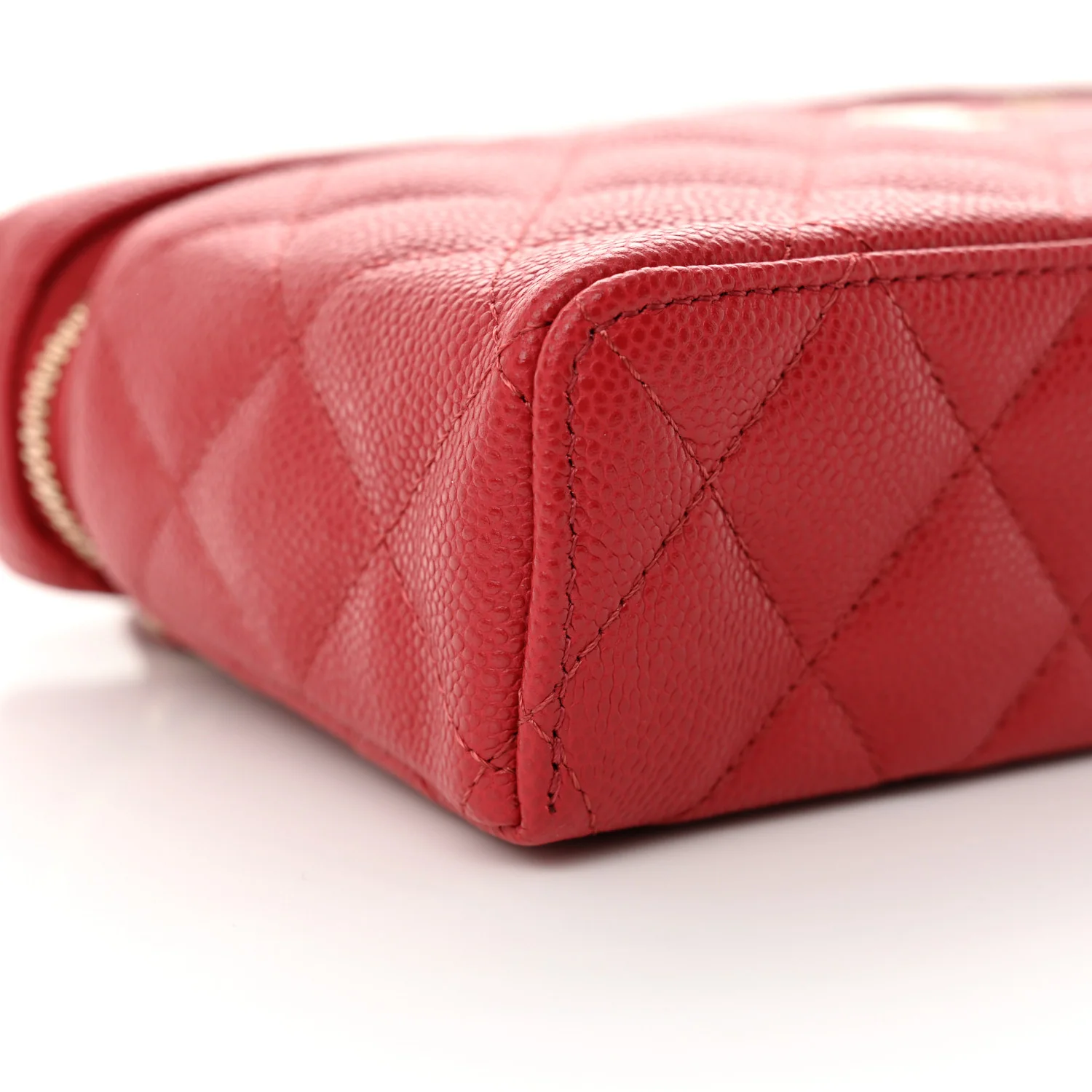Caviar Quilted Top Handle Slim Vanity With Chain Red - Top Club