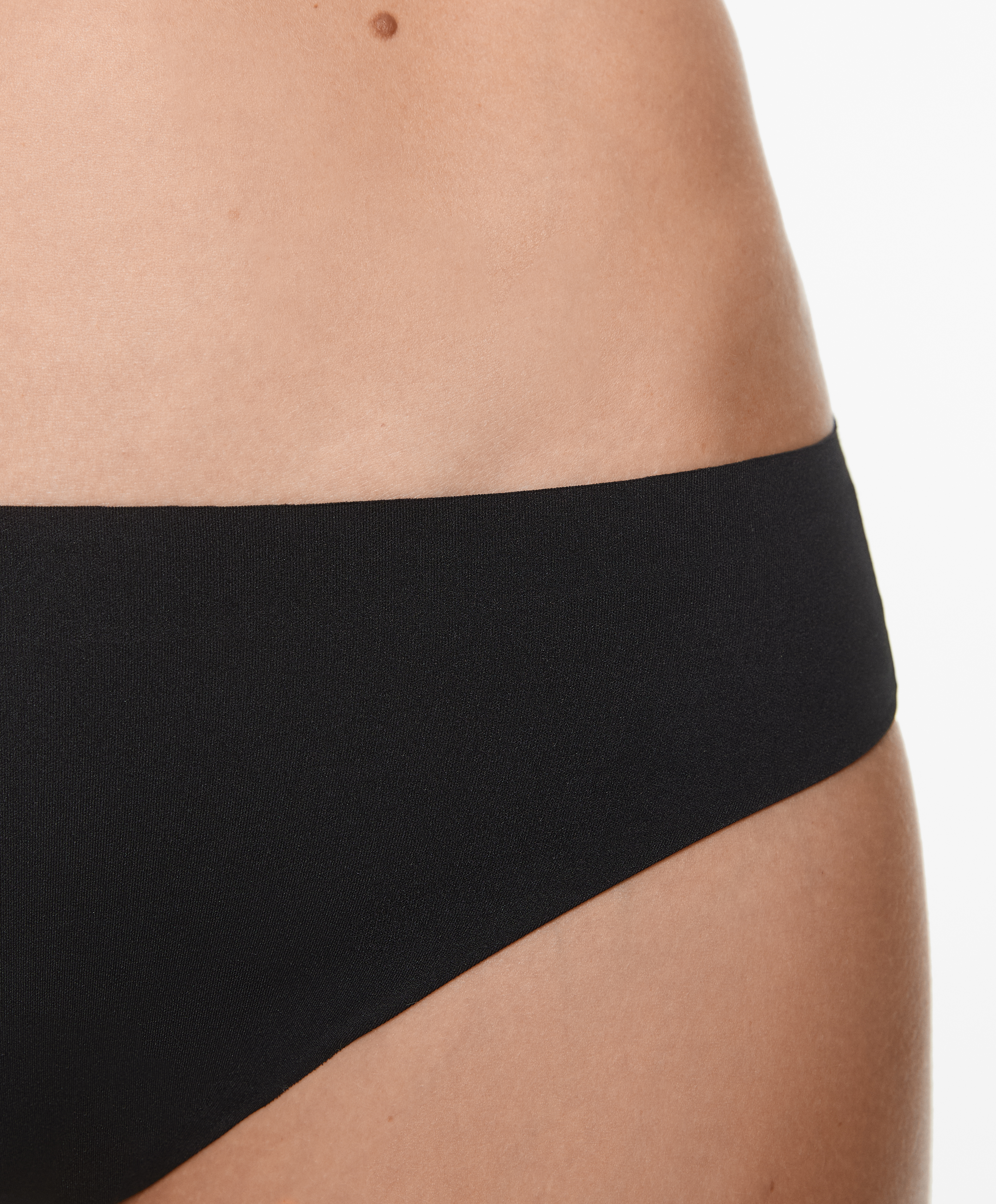 OYSHO 2 polyamide blend French cut thongs