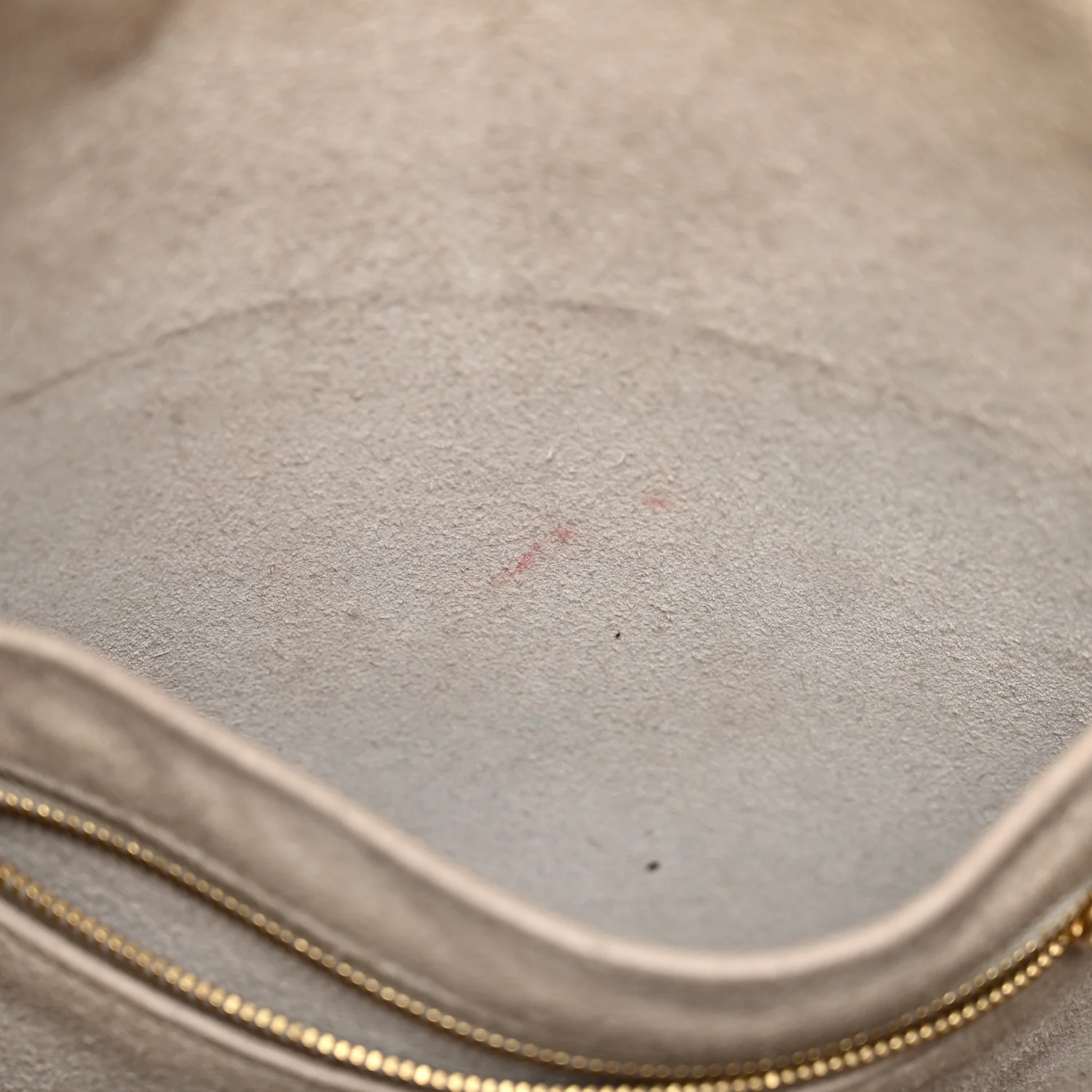 Soft Grained Calfskin Small Sangle Bucket Bag Light Taupe - Top Club