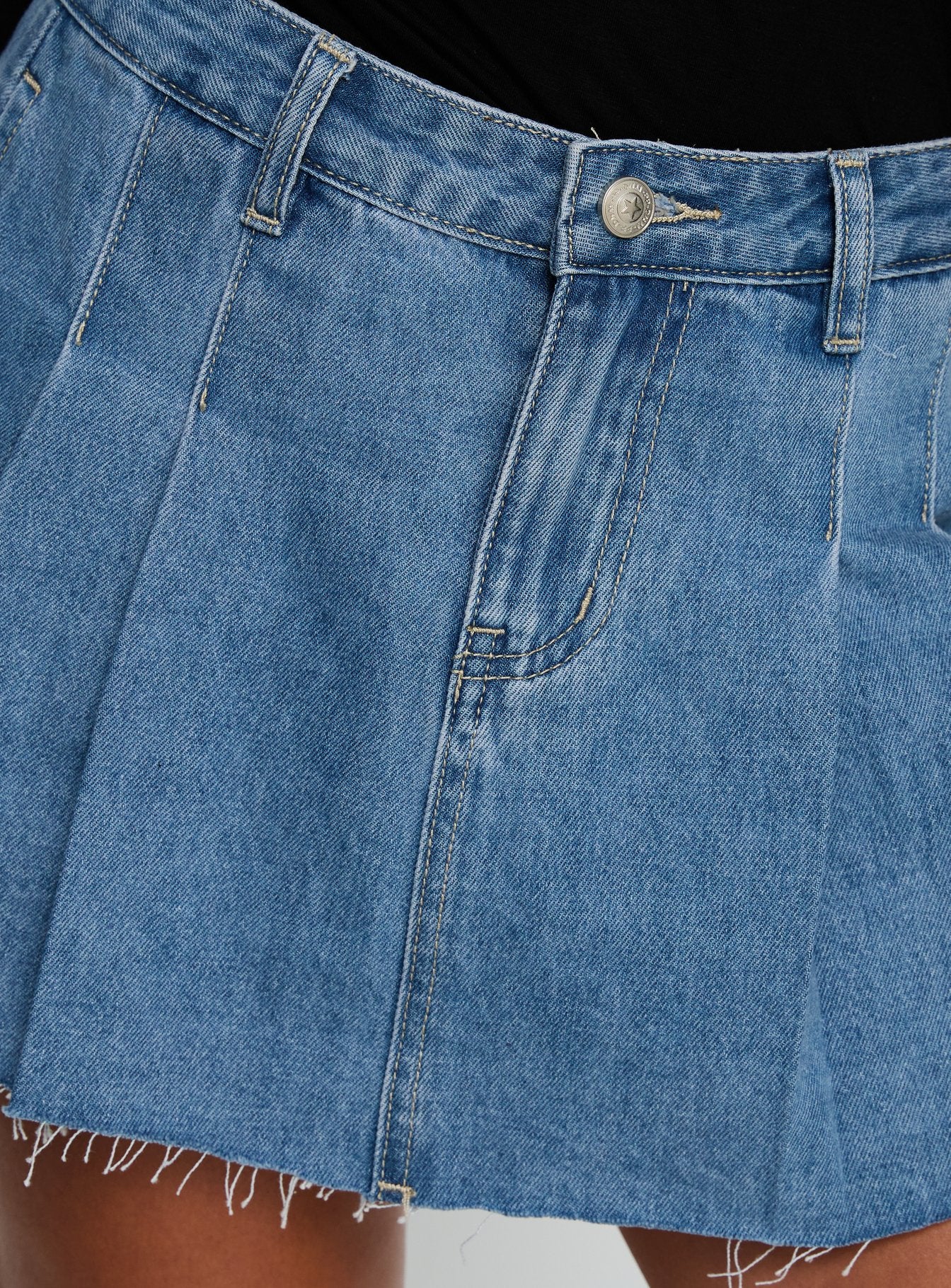 Debera Pleated Mini Skirt Mid Blue Wash