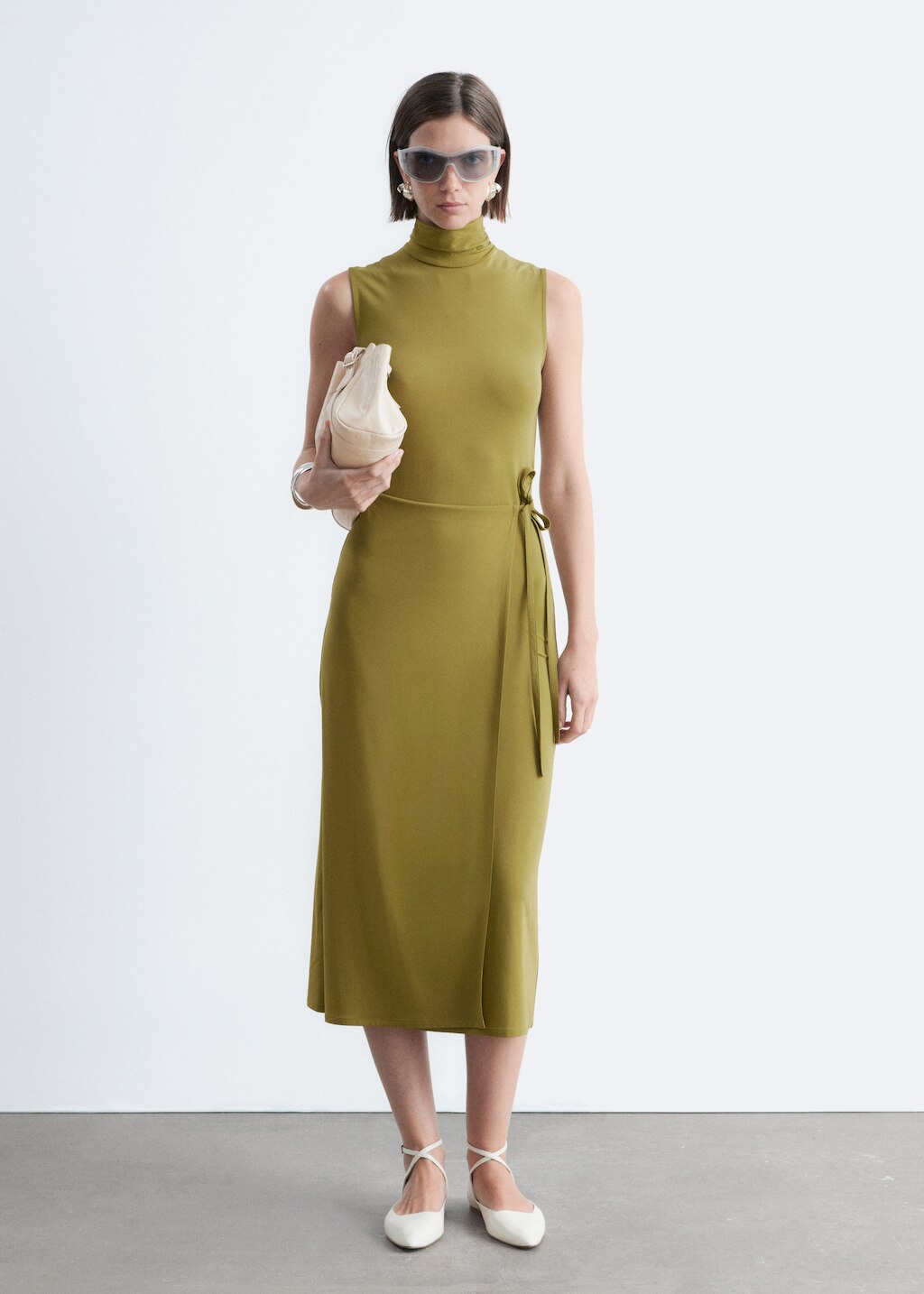 & Other Stories SLEEVELESS TURTLENECK MIDI DRESS