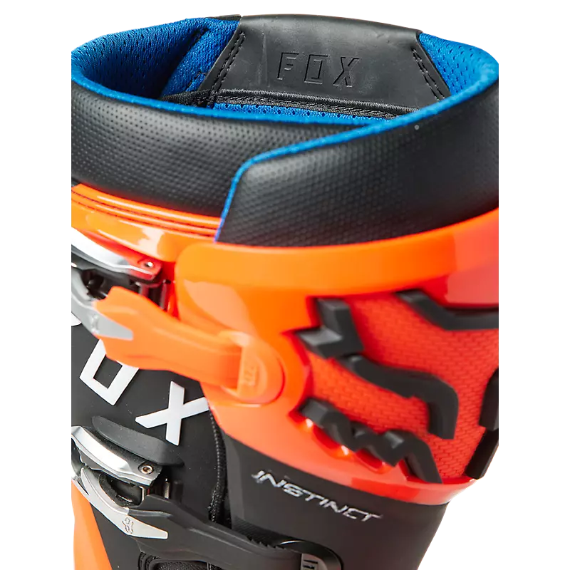 Instincts boots