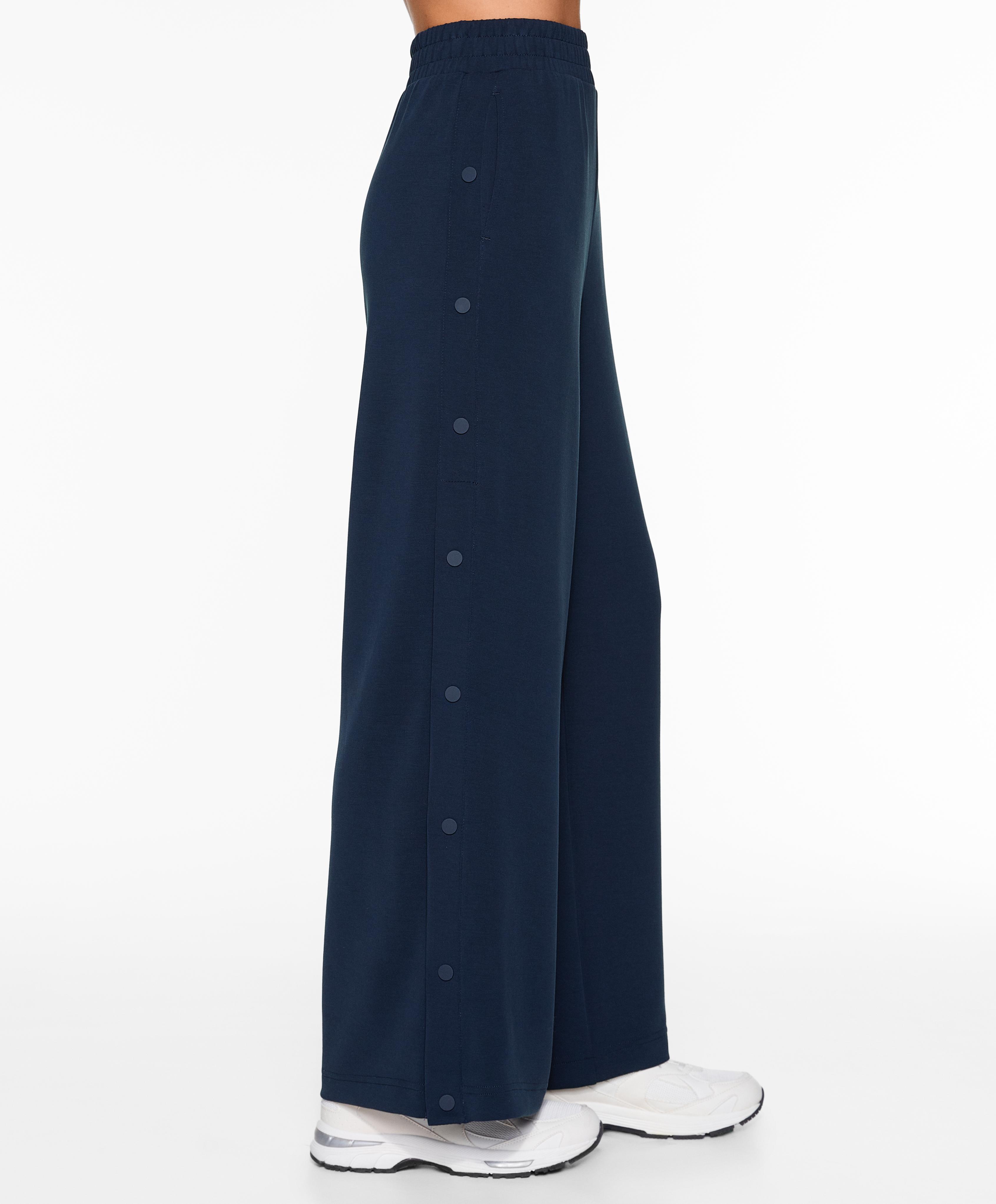 OYSHO Soft-touch wide, straight-leg trousers with modal and buttons