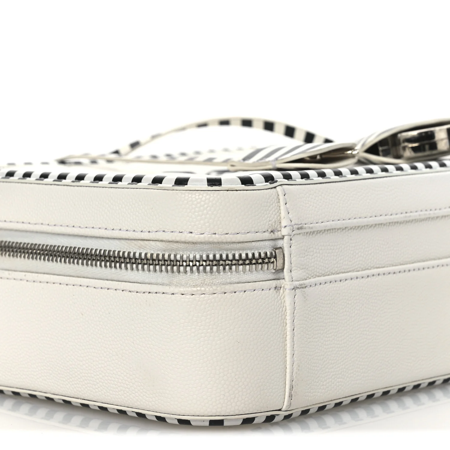 Caviar Quilted Striped Medium CC Filigree Vanity Case White Black - Top Club